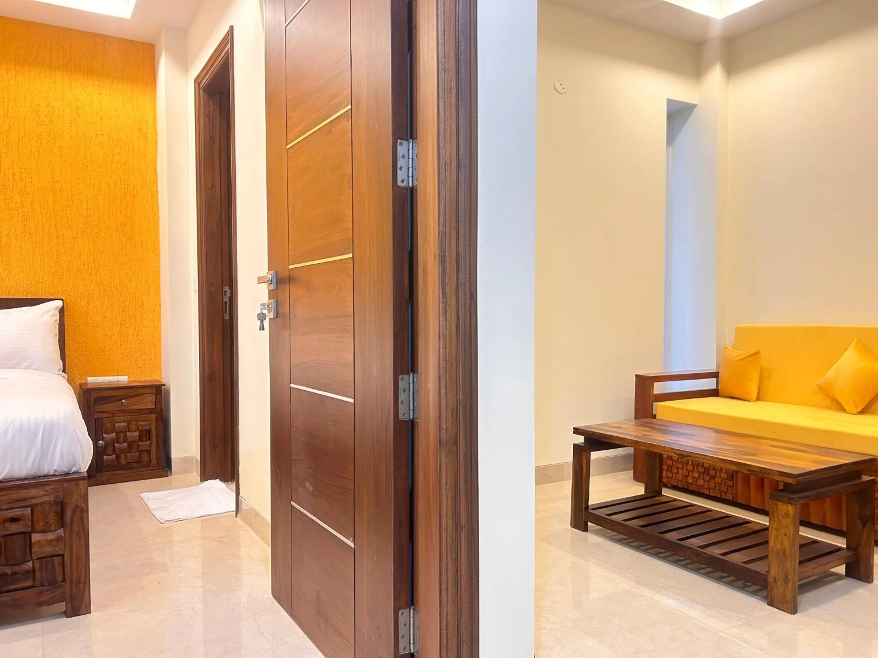 Property building, Bed in Lime Tree 1BHK Serviced Apartment - Medanta Medicity, Gurgaon