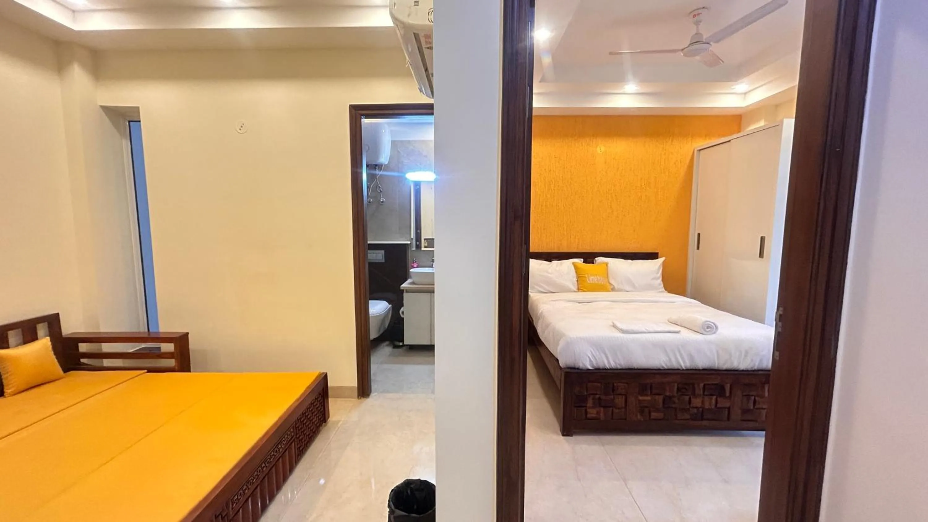 Bedroom, Bed in Lime Tree 1BHK Serviced Apartment - Medanta Medicity, Gurgaon