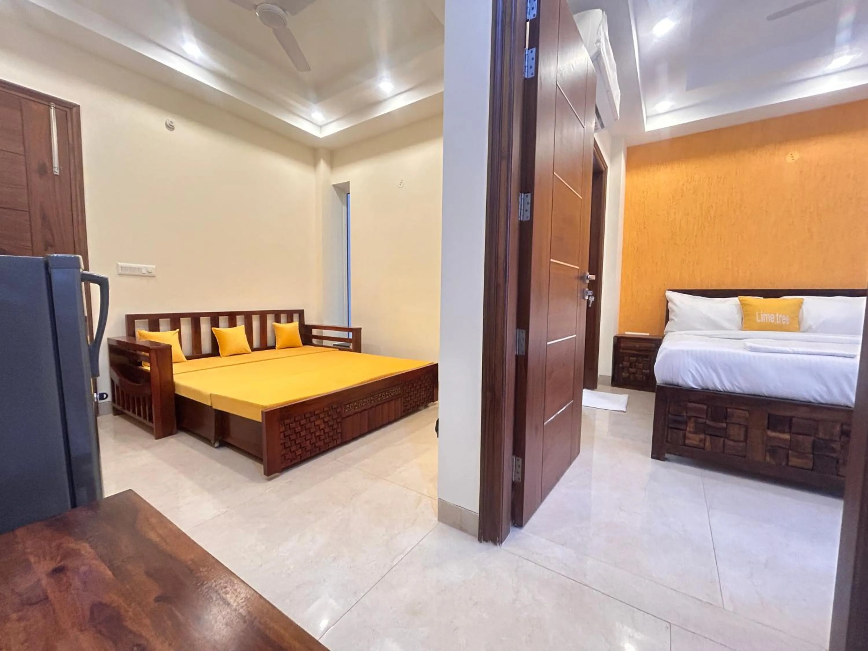 Bed in Lime Tree 1BHK Serviced Apartment - Medanta Medicity, Gurgaon