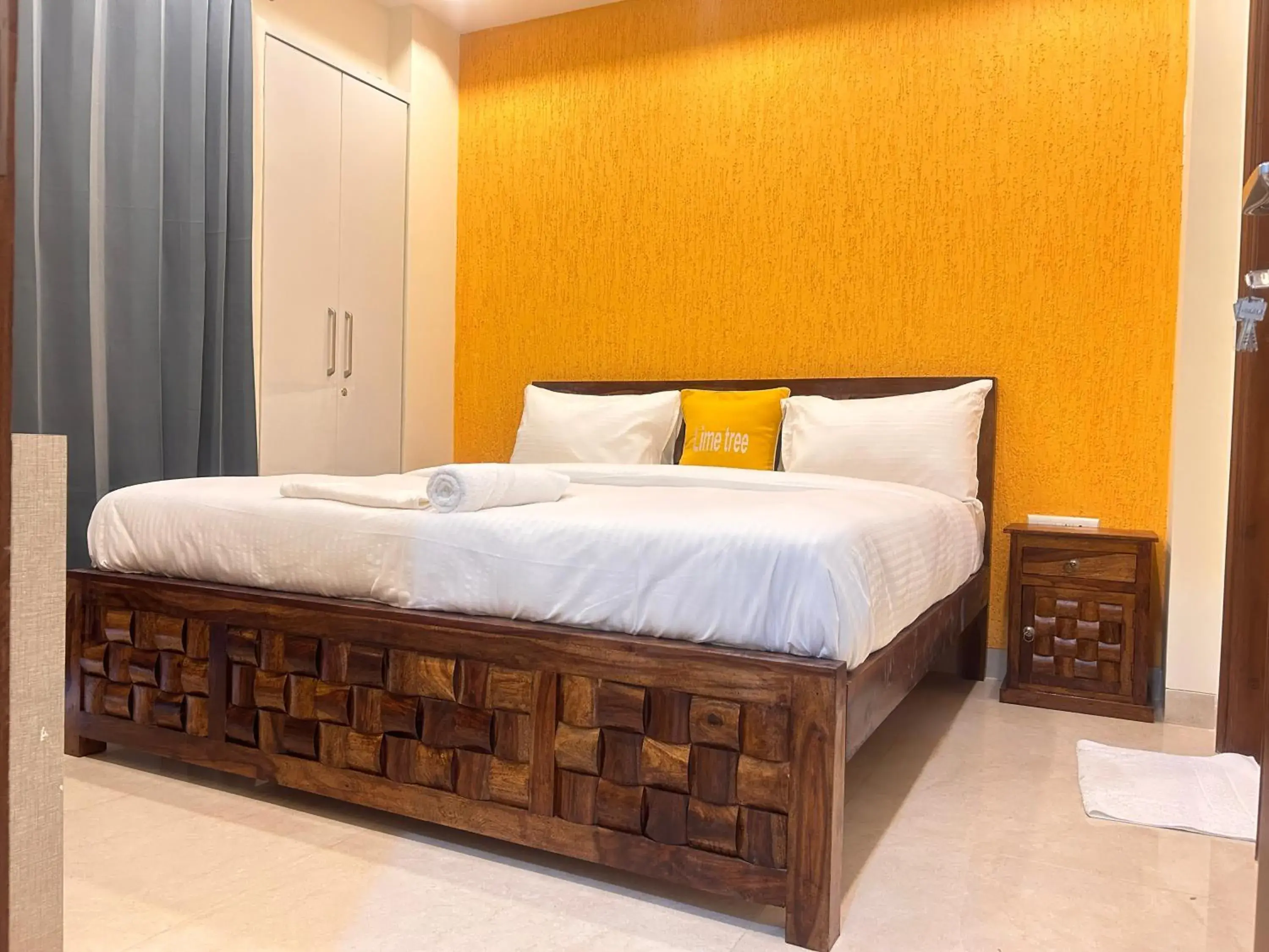 Apartment with Balcony in Lime Tree 1BHK Serviced Apartment - Medanta Medicity, Gurgaon Apartment with Balcony in Lime Tree 1BHK Serviced Apartment - Medanta Medicity, Gurgaon