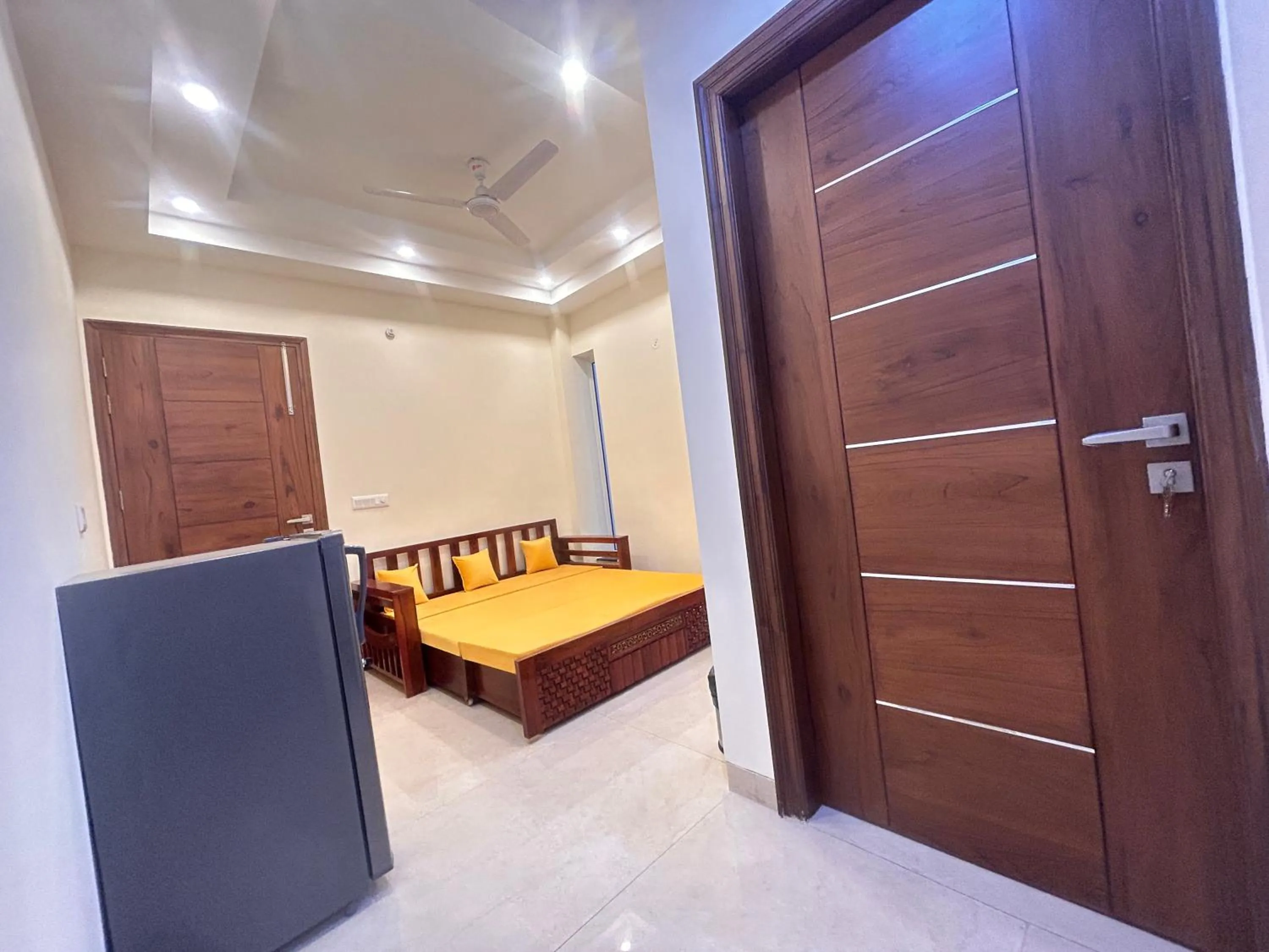 Property building in Lime Tree 1BHK Serviced Apartment - Medanta Medicity, Gurgaon