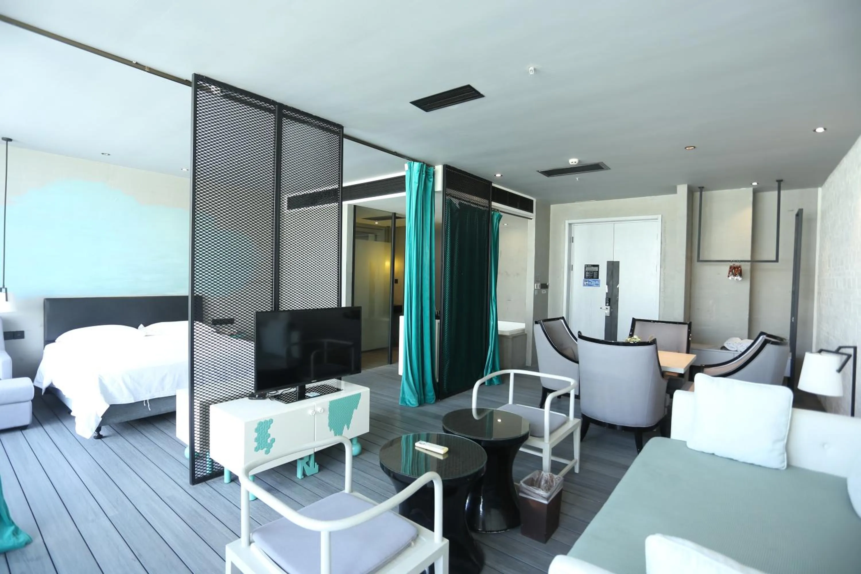 YueLanwan Seaside Resort Hotel