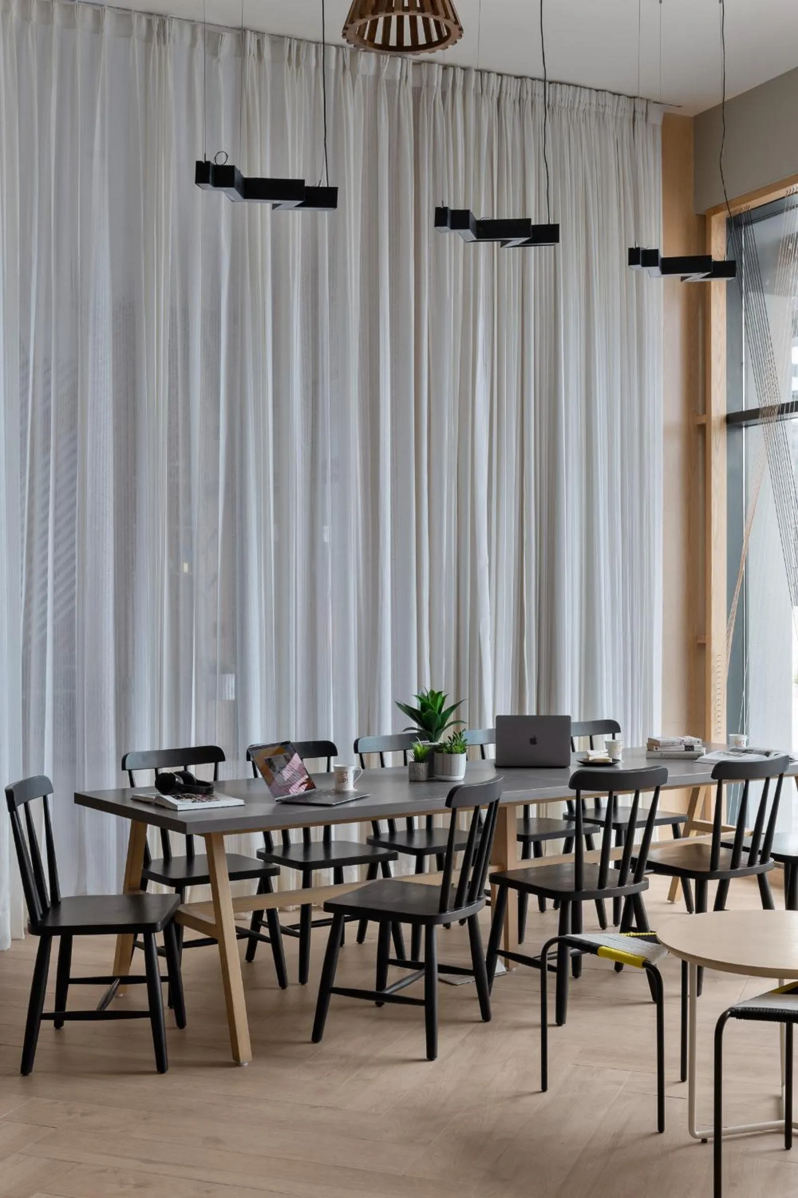 Seating area in Ginger Chandigarh, Zirakpur