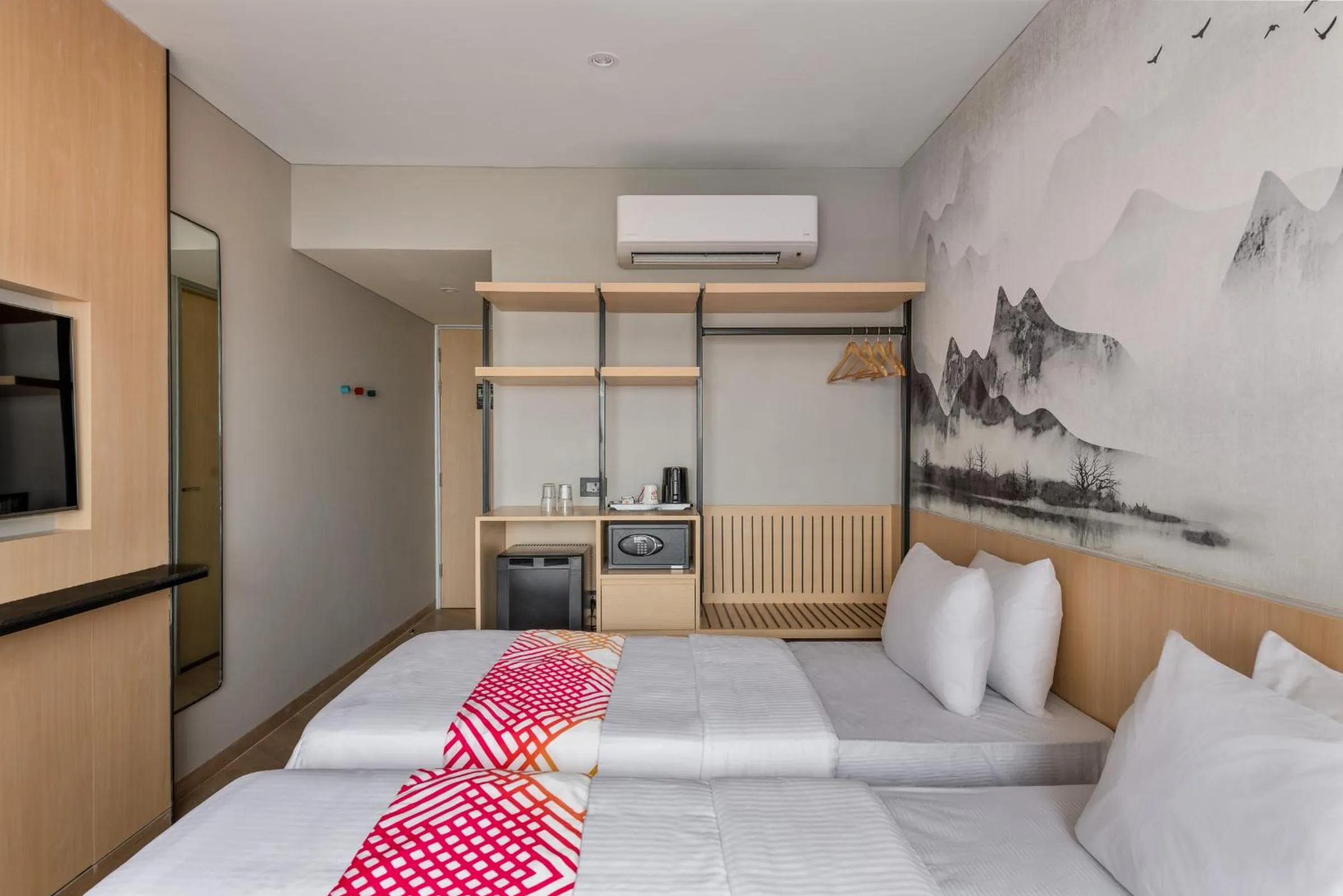 Photo of the whole room, Bed in Ginger Chandigarh, Zirakpur