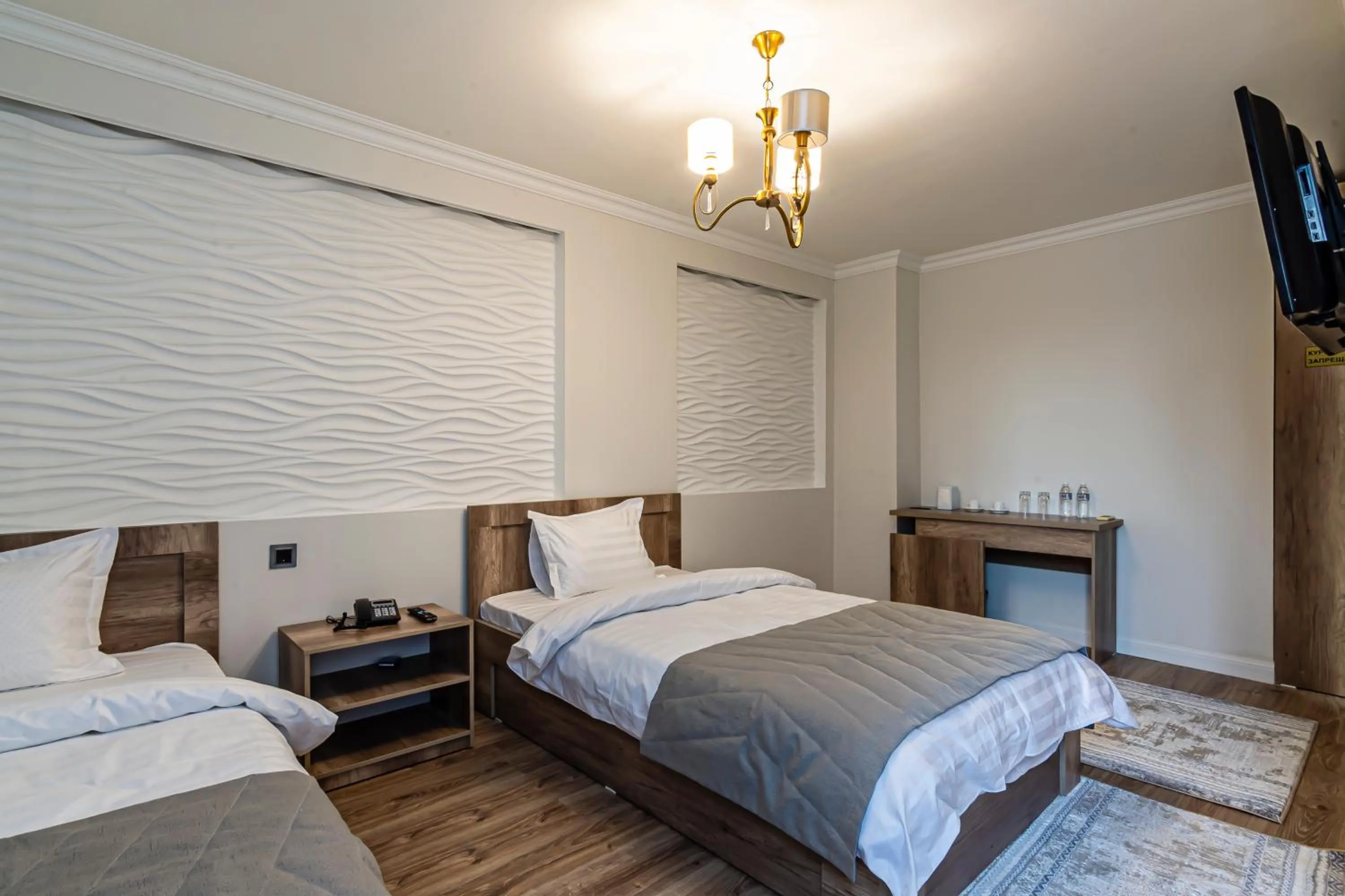 Photo of the whole room, Bed in Oscar Hotel by AG Hotels Group