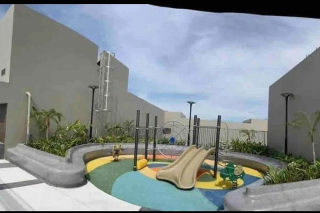 The Song, Luxury apartment