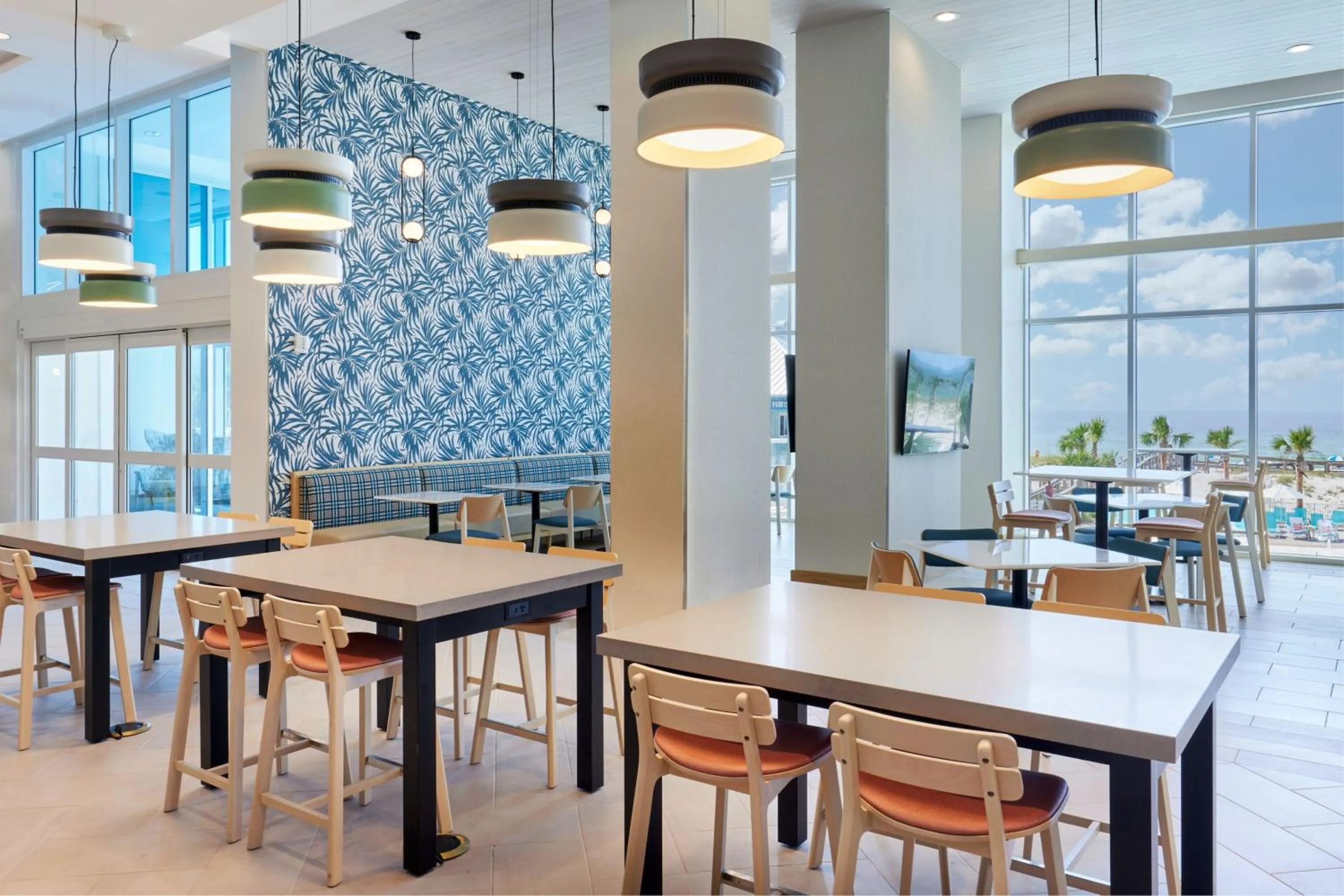 Breakfast in Fairfield by Marriott Inn & Suites Pensacola Beach