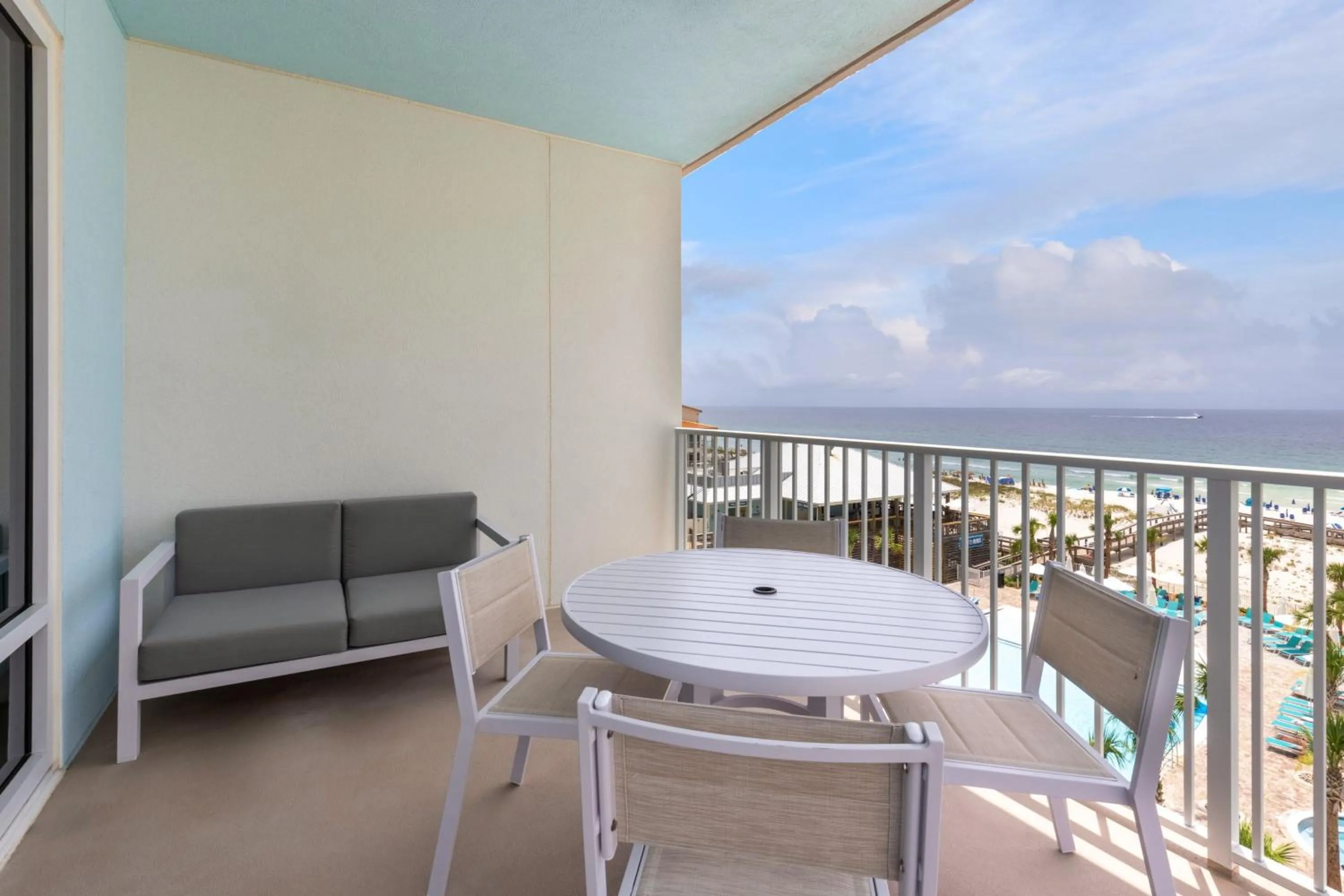 Photo of the whole room in Fairfield by Marriott Inn & Suites Pensacola Beach