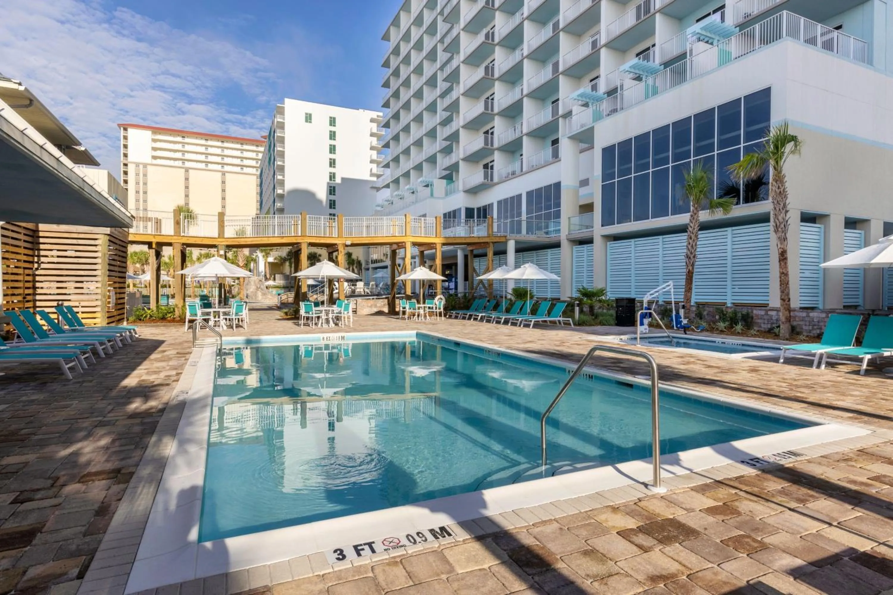 Swimming pool in Fairfield by Marriott Inn & Suites Pensacola Beach