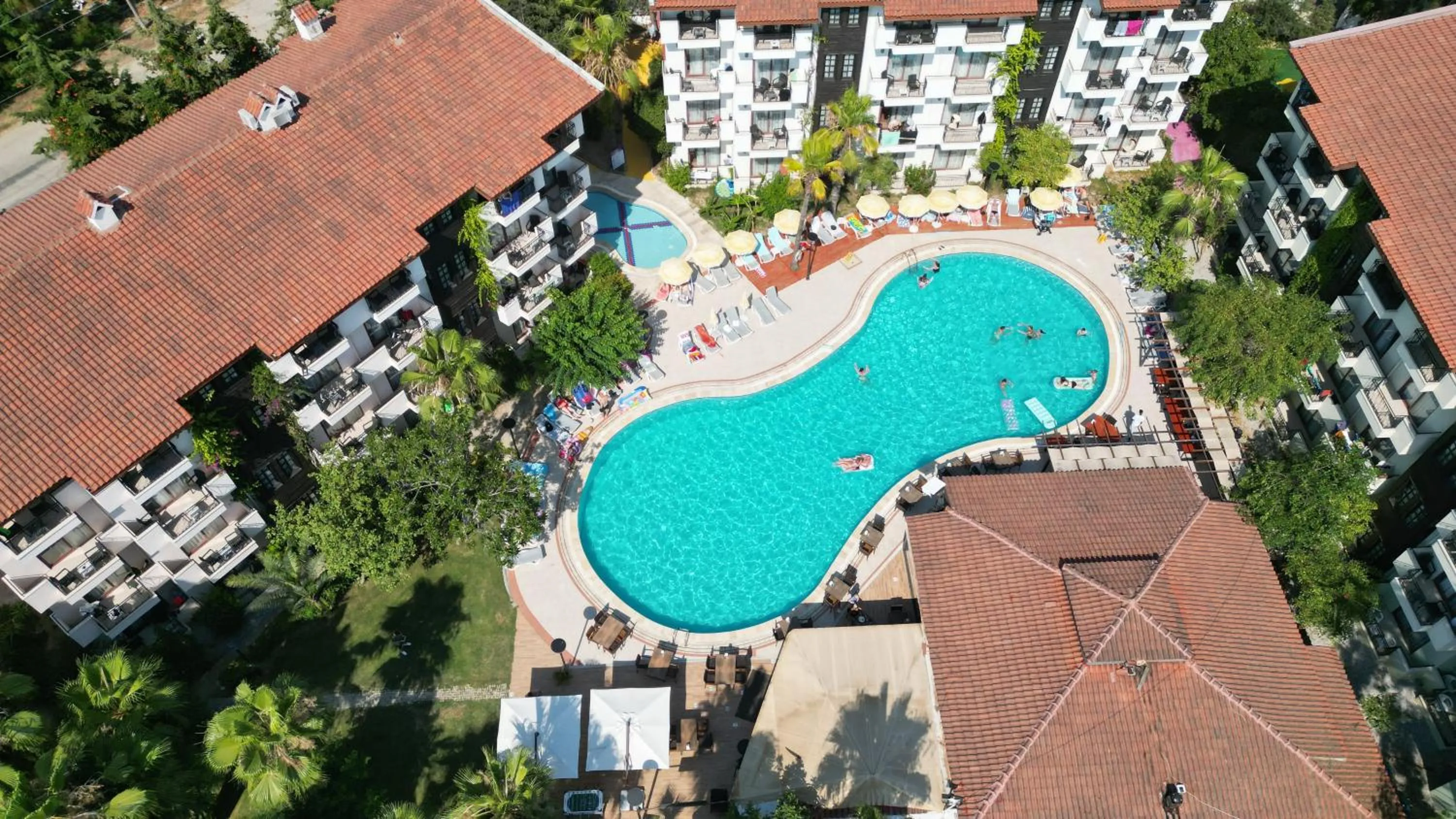 Property building in LEMAS SUITE HOTEL