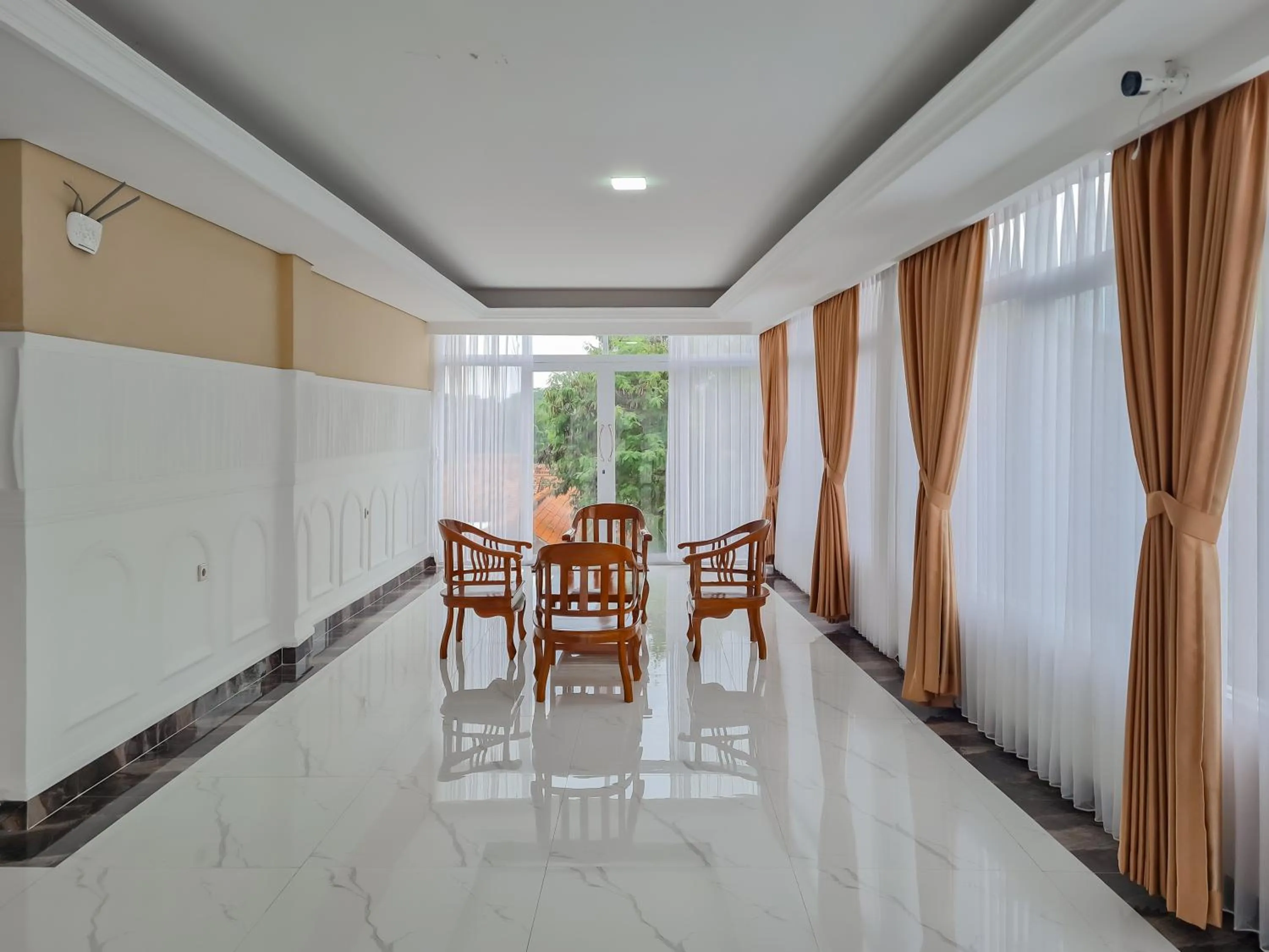 Living room in Sans Hotel Grand Sabaraya Cikampek