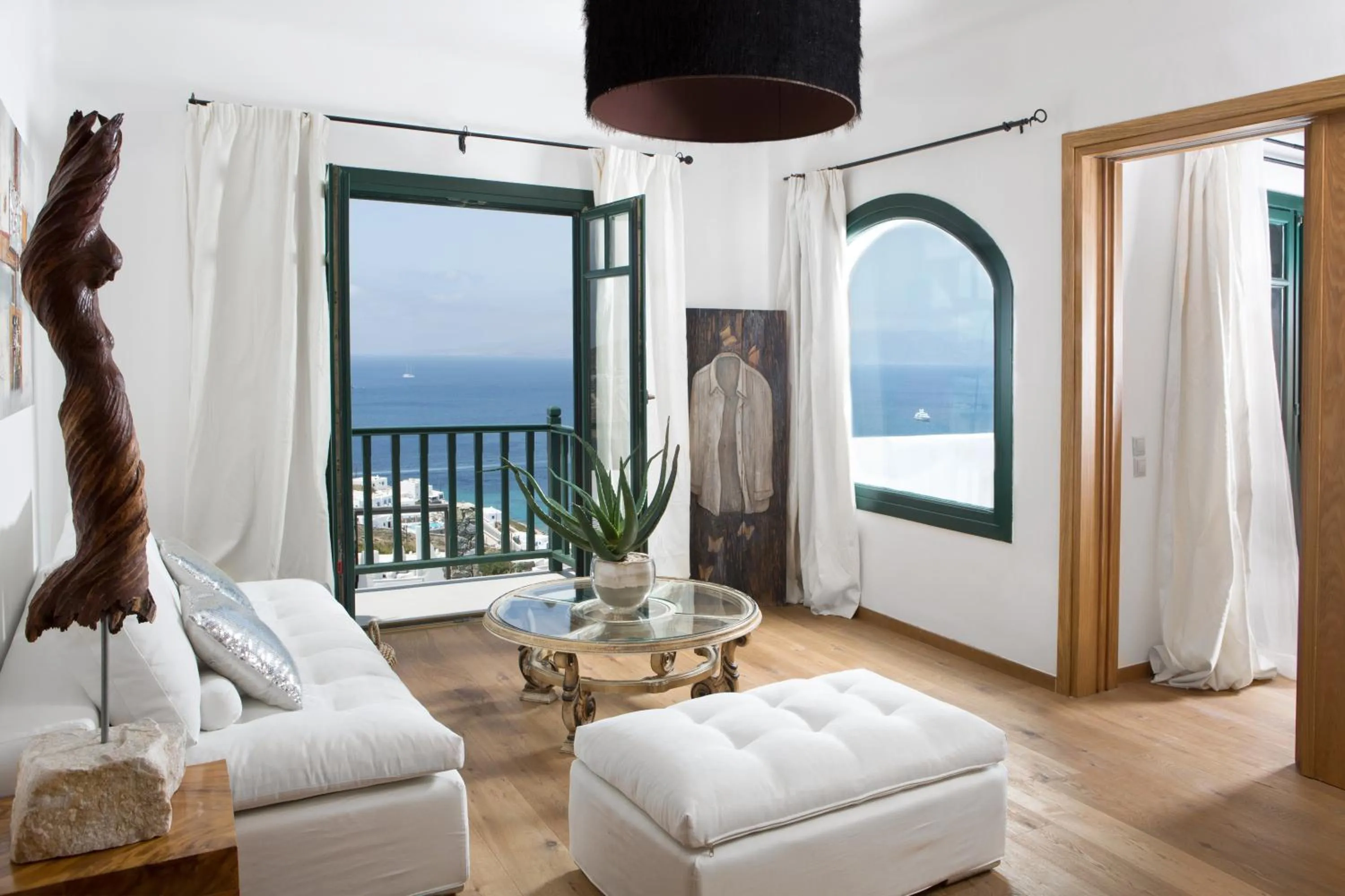 Living room in Tharroe of Mykonos Boutique Hotel
