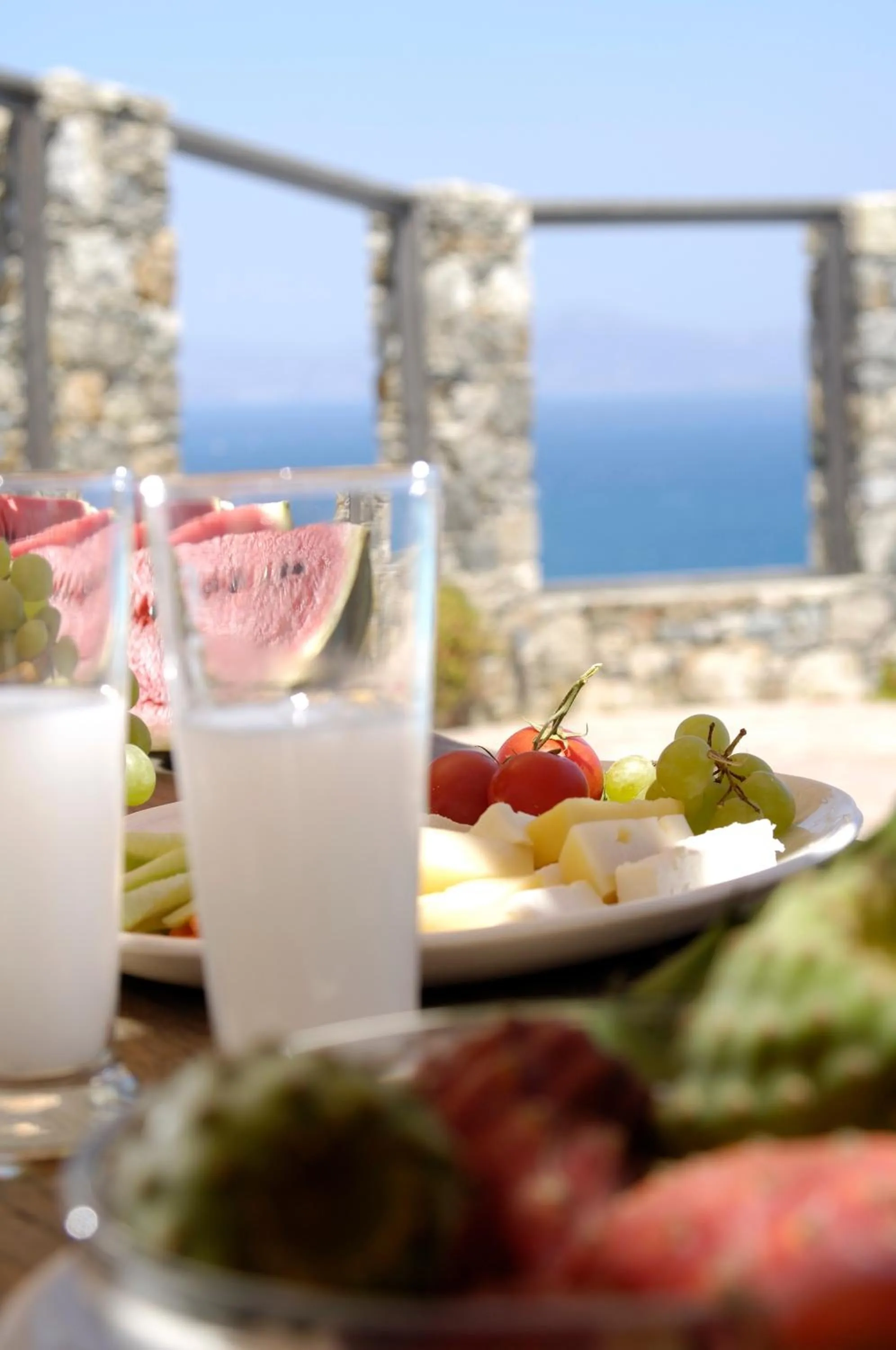 Food and drinks in Tharroe of Mykonos Boutique Hotel