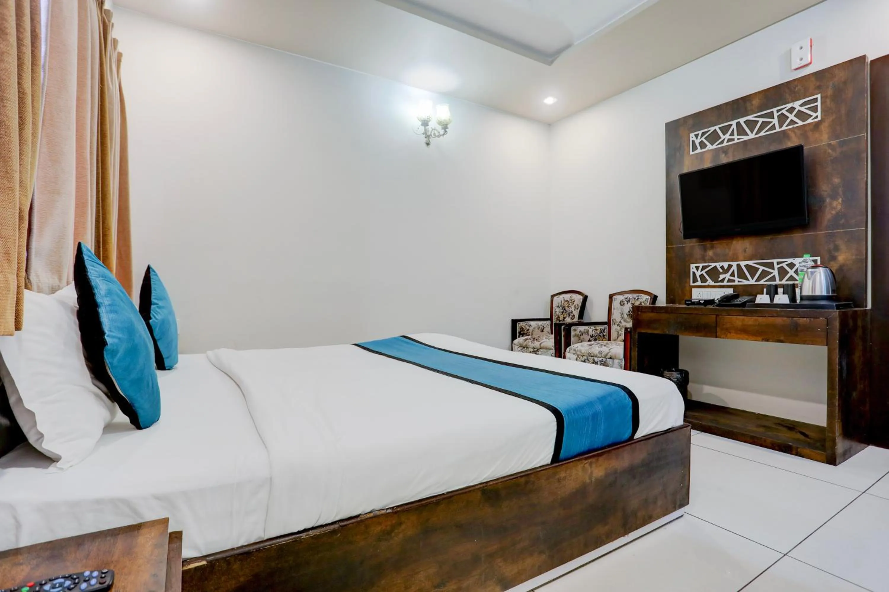 room service, Bed in The Byke Business Hotel - Signature Planet Vijay Nagar