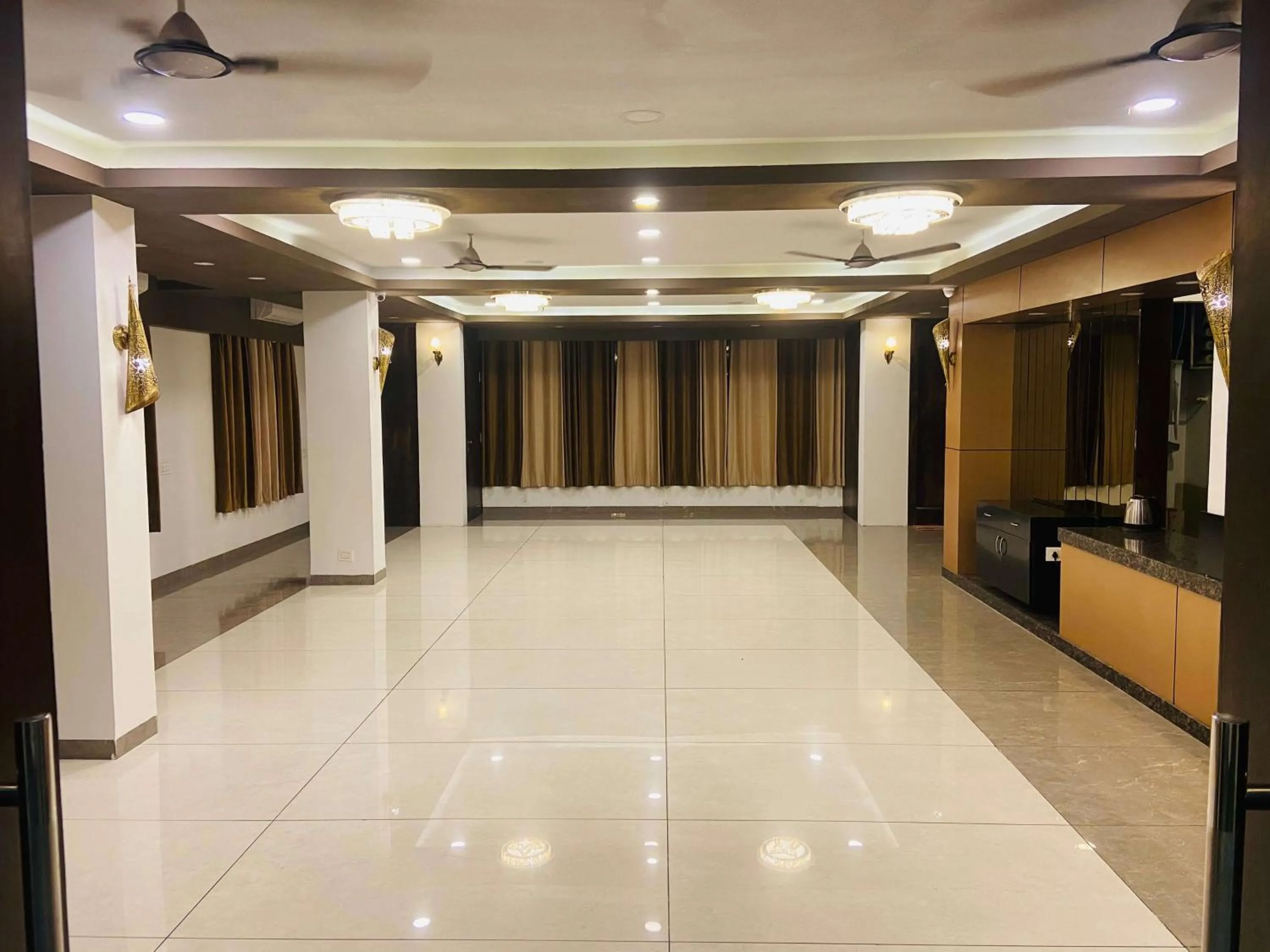 Banquet/Function facilities in The Byke Business Hotel - Signature Planet Vijay Nagar