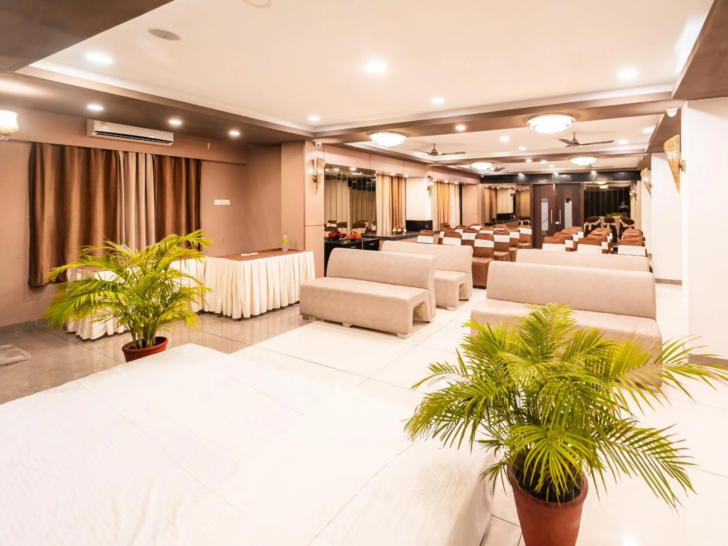 Banquet/Function facilities in The Byke Business Hotel - Signature Planet Vijay Nagar
