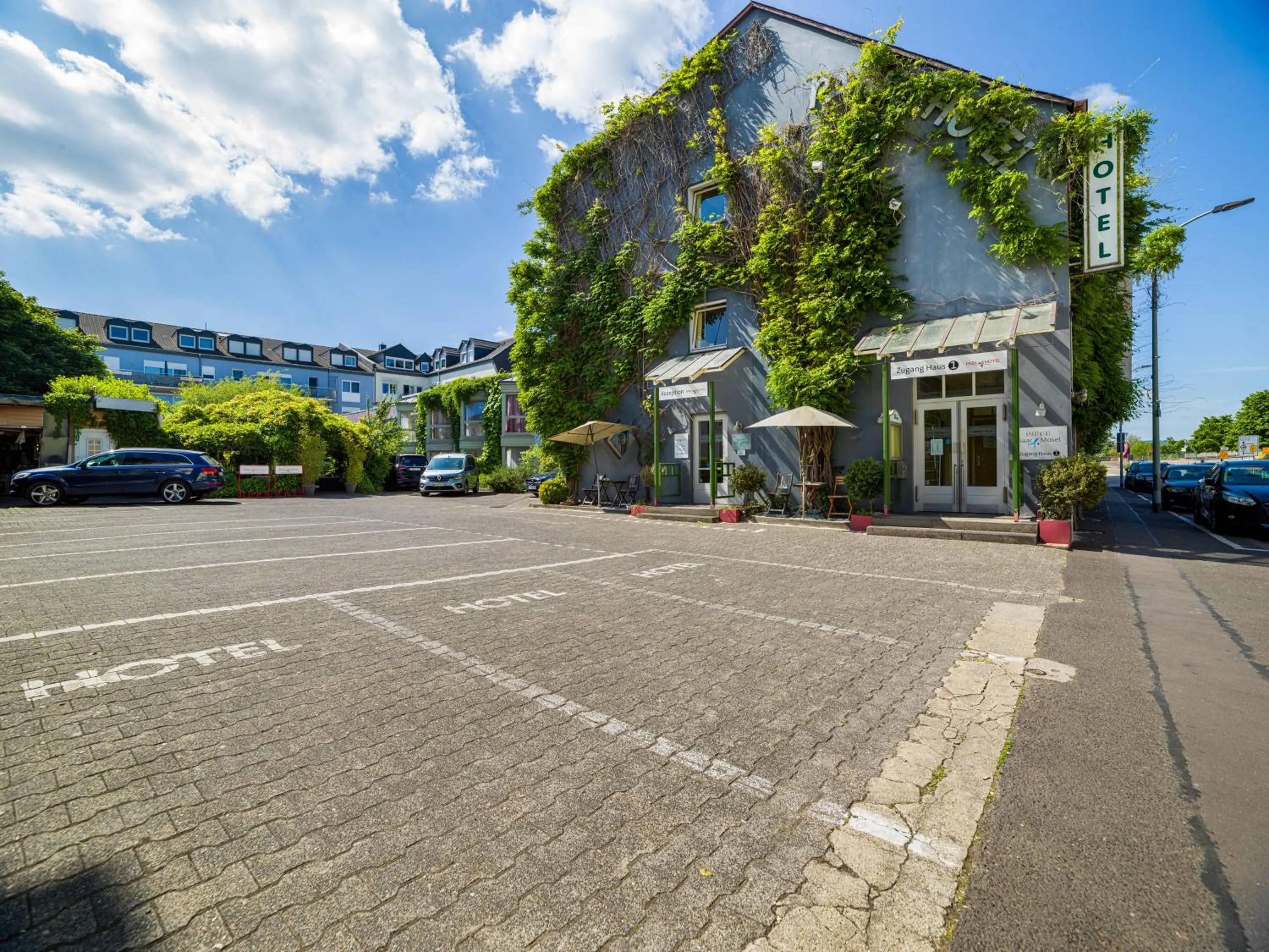 Parking in Park Hotel