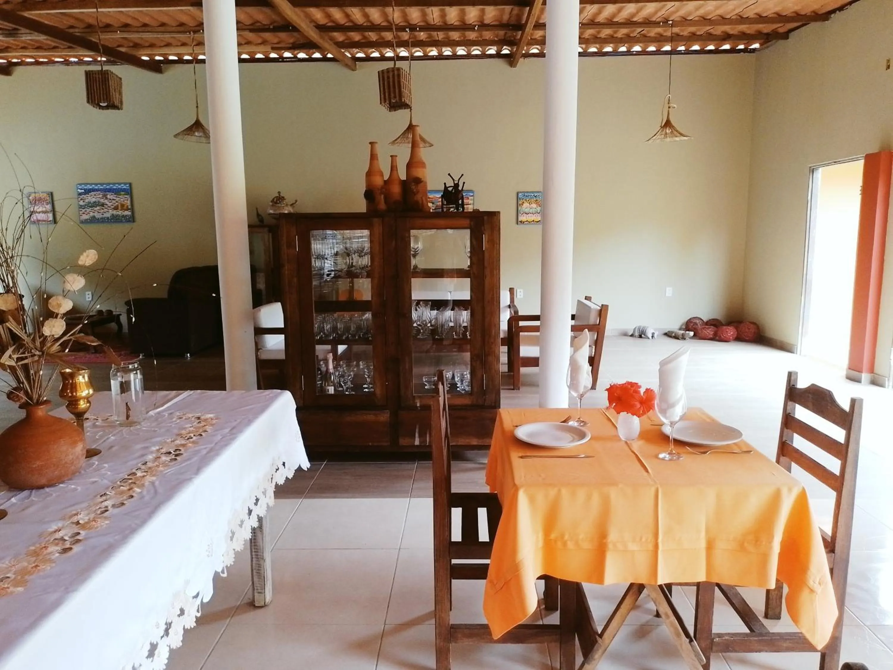 Restaurant/places to eat in Ajubá Pousada