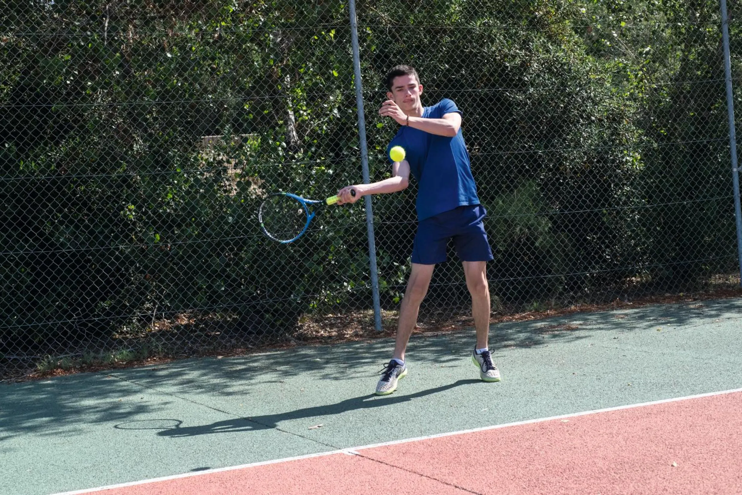 Tennis court in SOWELL RESIDENCES Les Sablons