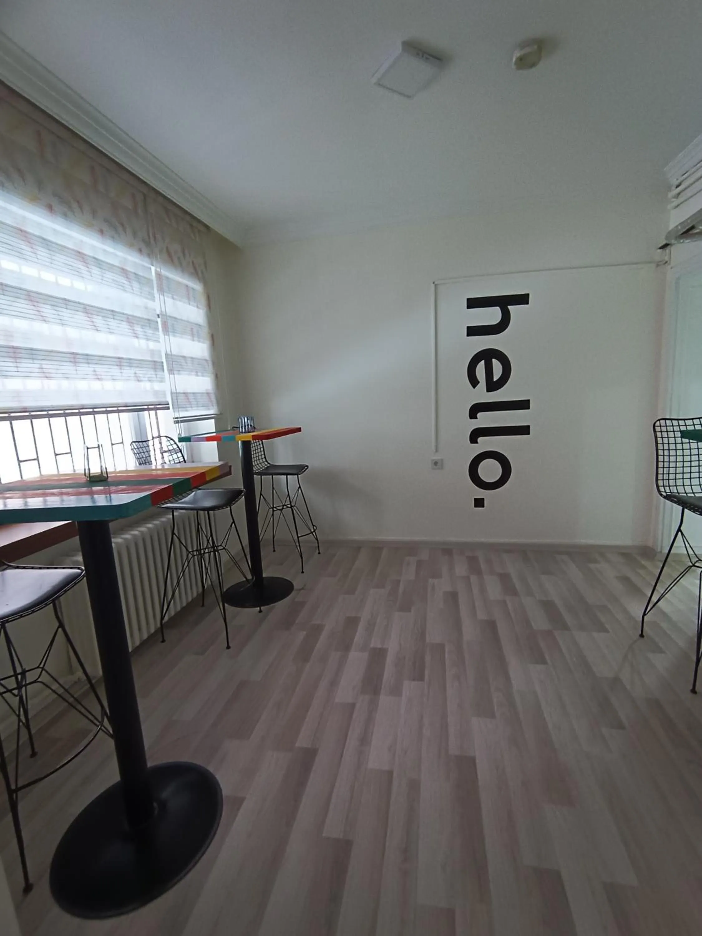 Dining area in Deeps Hostel Ankara 2