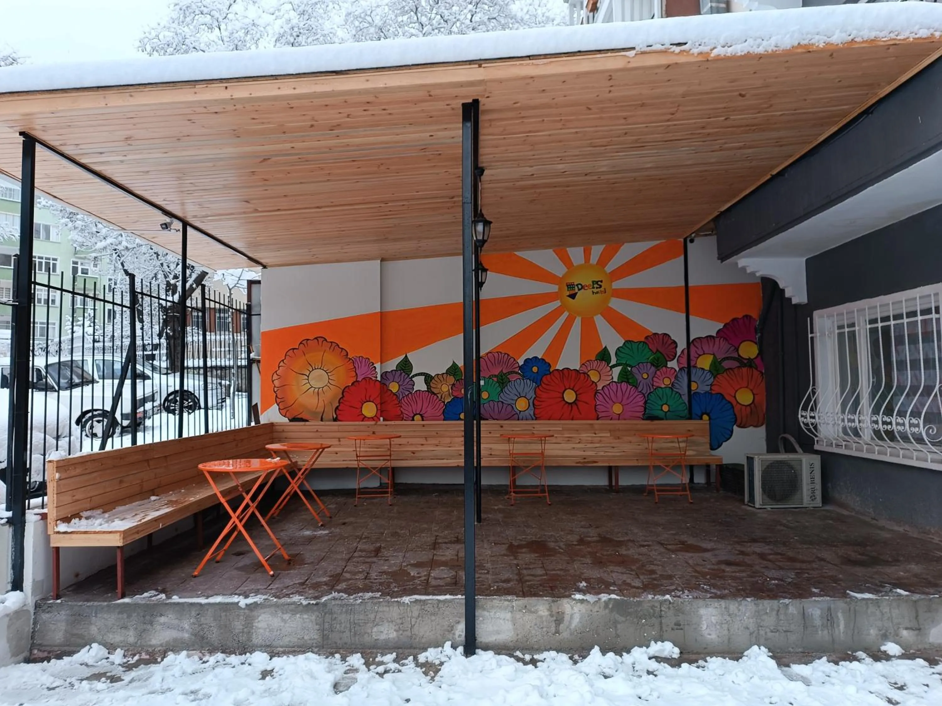 Patio in Deeps Hostel Ankara 2