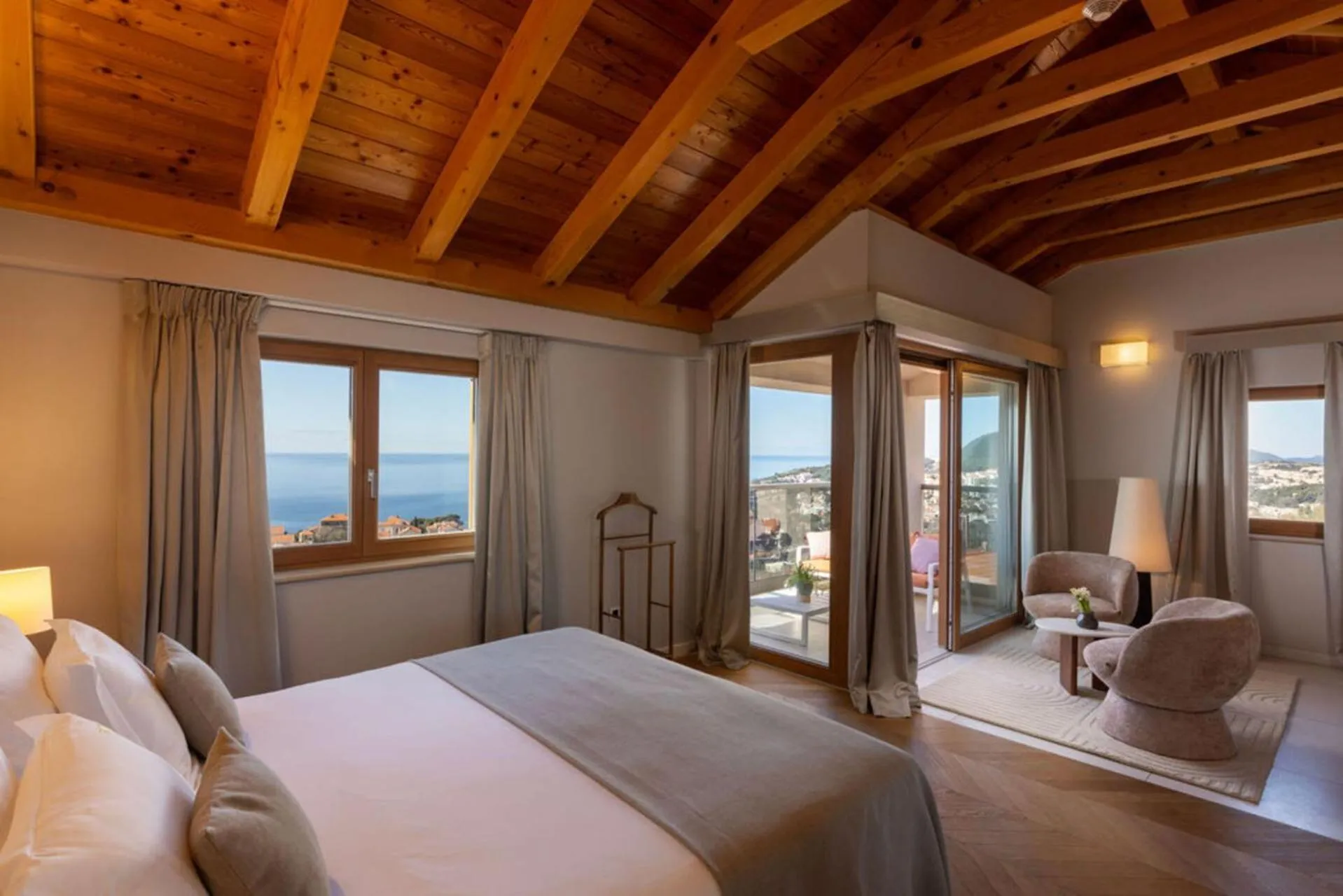 Bedroom, Bed in Palace Natali