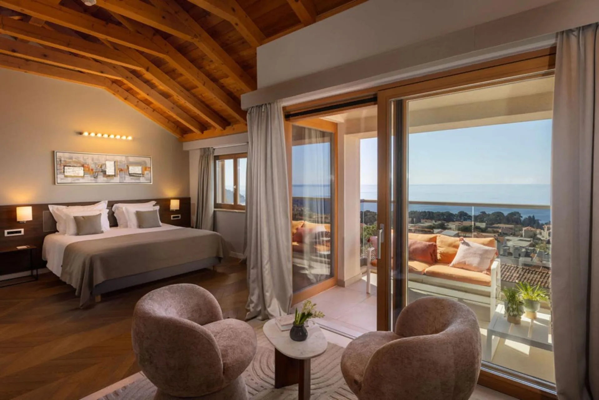 Bedroom, Bed in Palace Natali