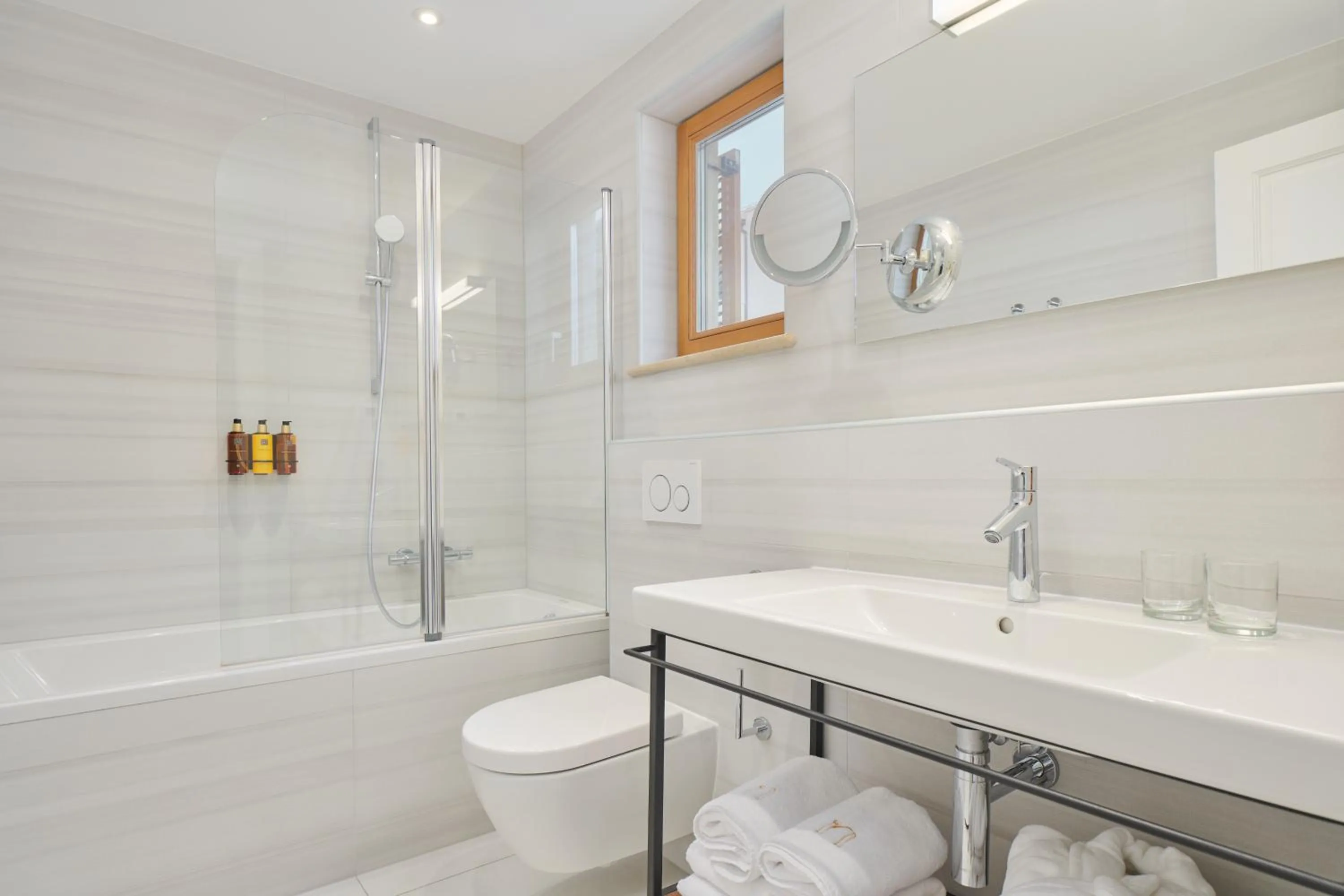 Bathroom in Palace Natali