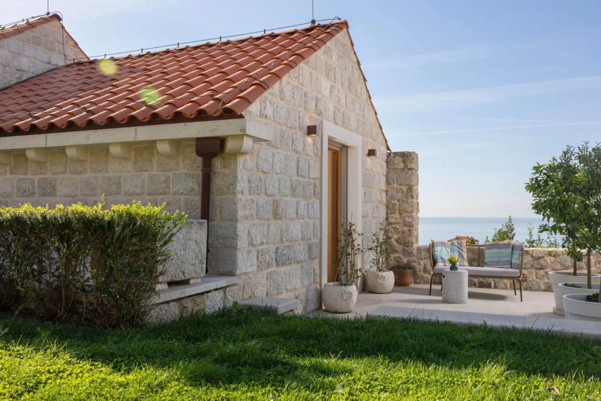 Property building in Palace Natali