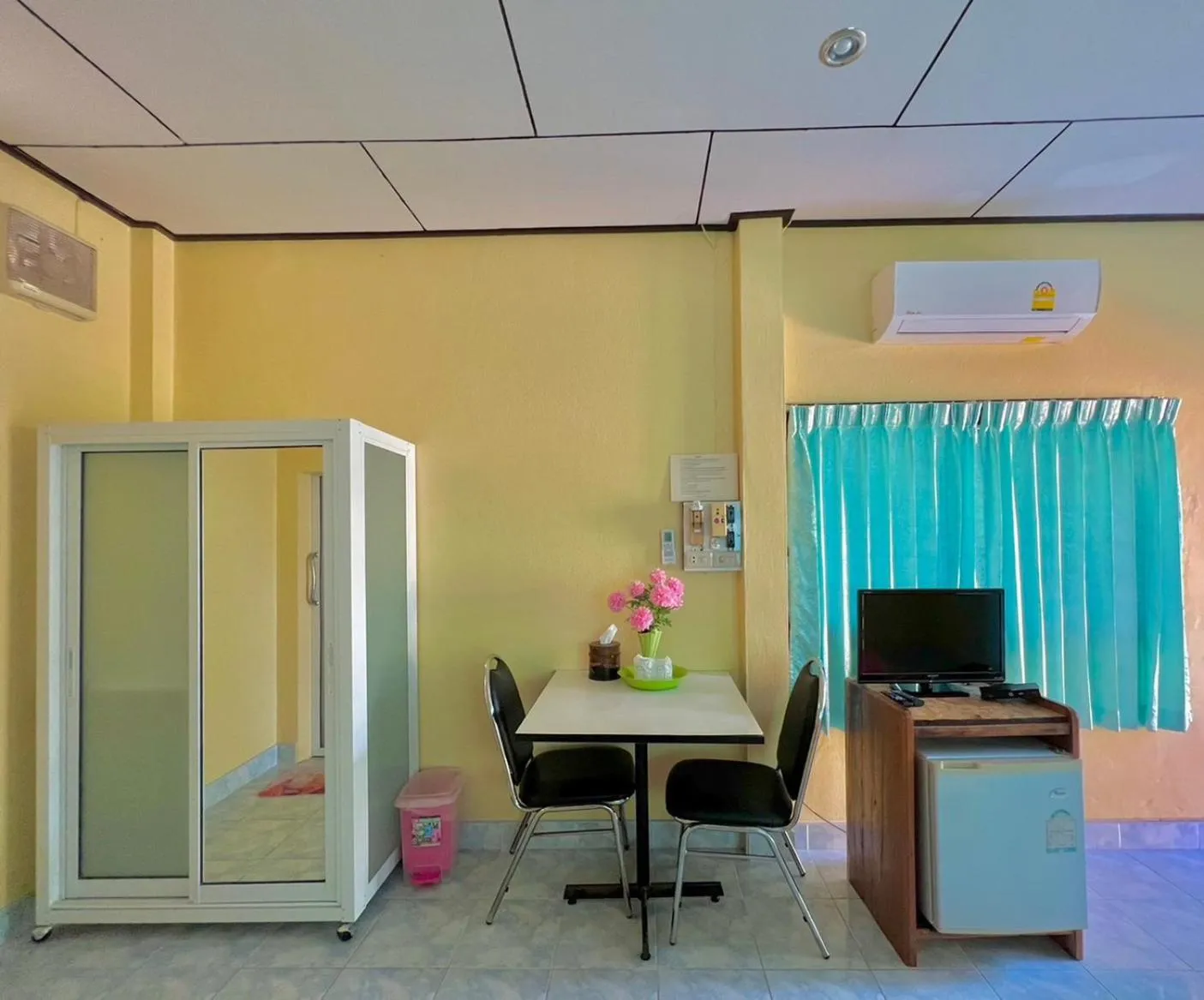 TV and multimedia in Thungwua laen resort