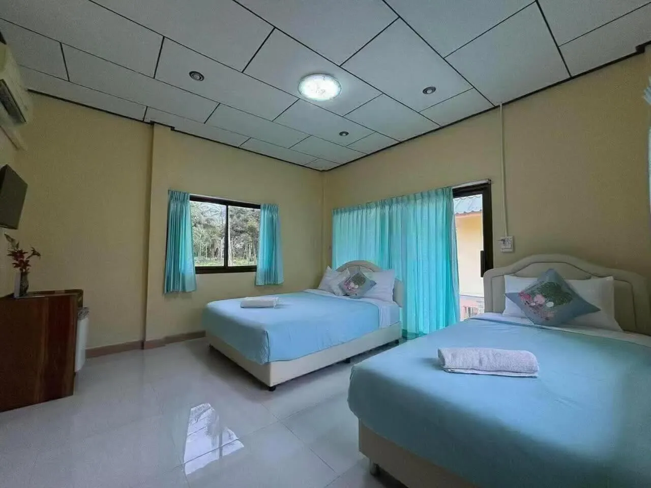 Bed in Thungwua laen resort