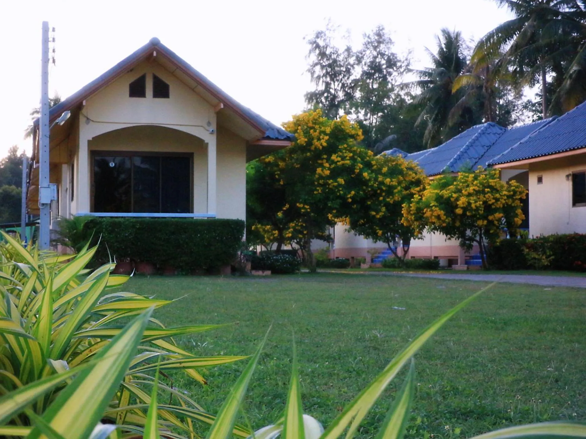 Property building in Thungwua laen resort