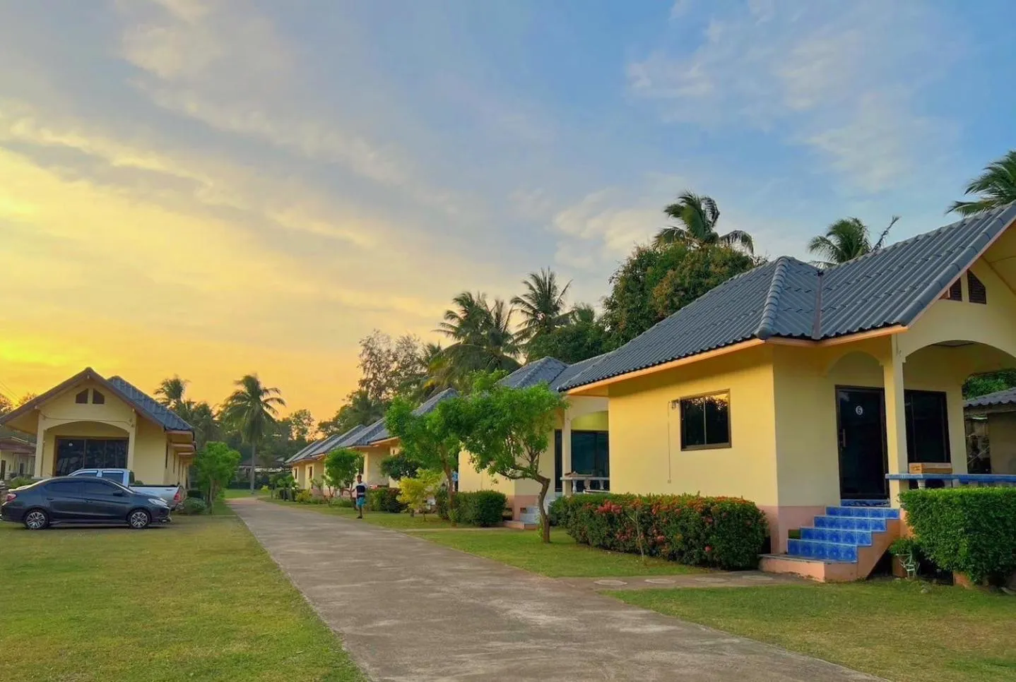 Property building in Thungwua laen resort