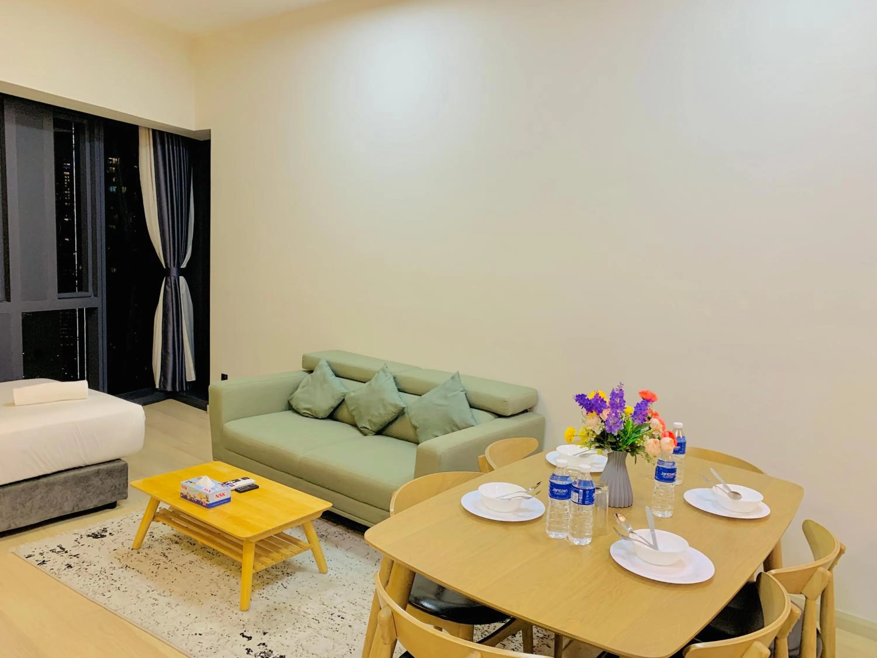 Living room, Bed in Star Sky Park KLCC