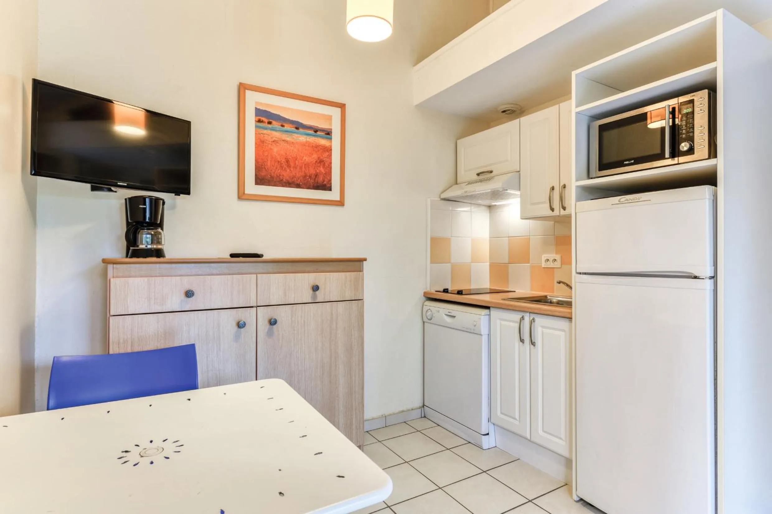 Living room in SOWELL RESIDENCES Les Lauriers Roses