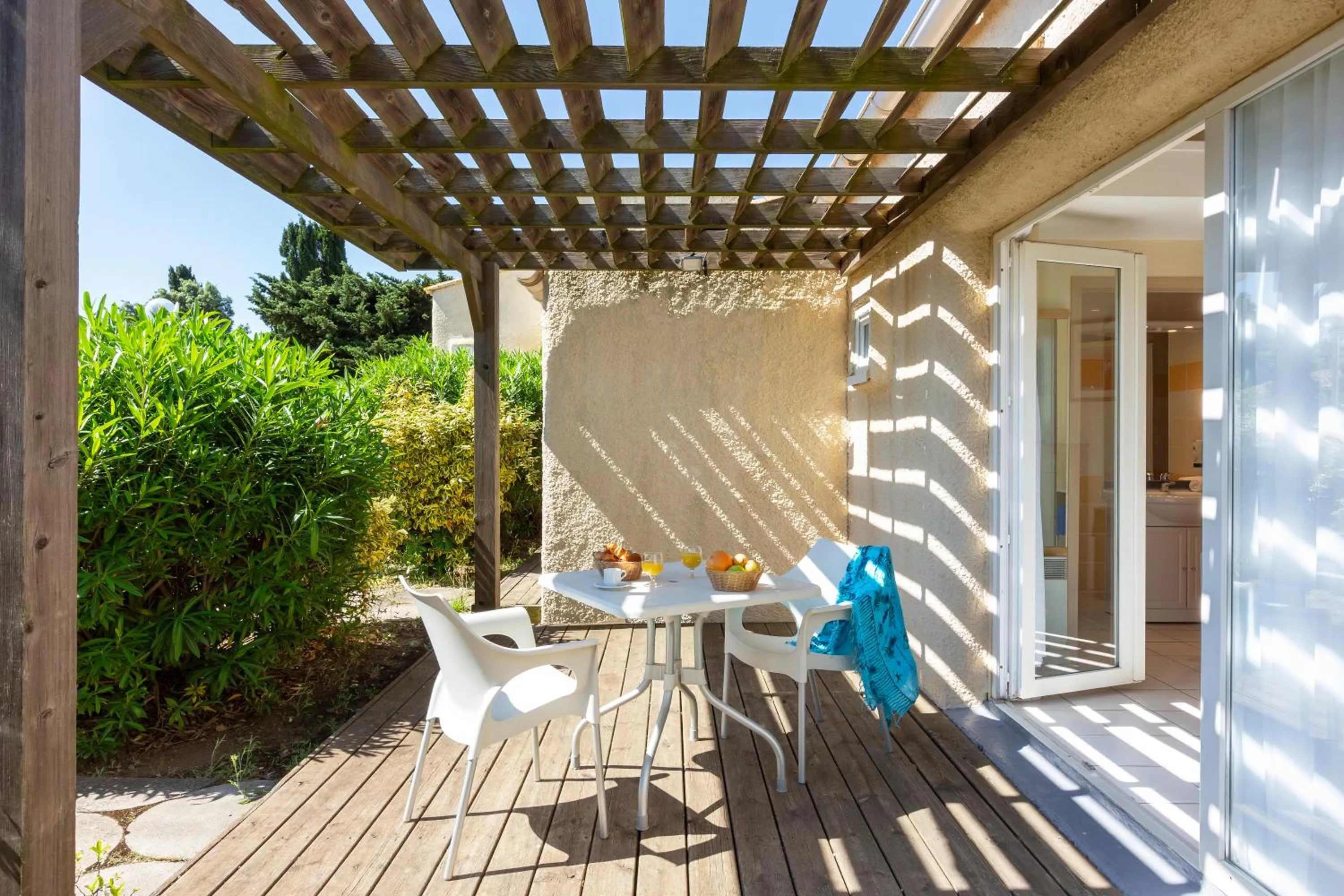 Patio in SOWELL RESIDENCES Les Lauriers Roses