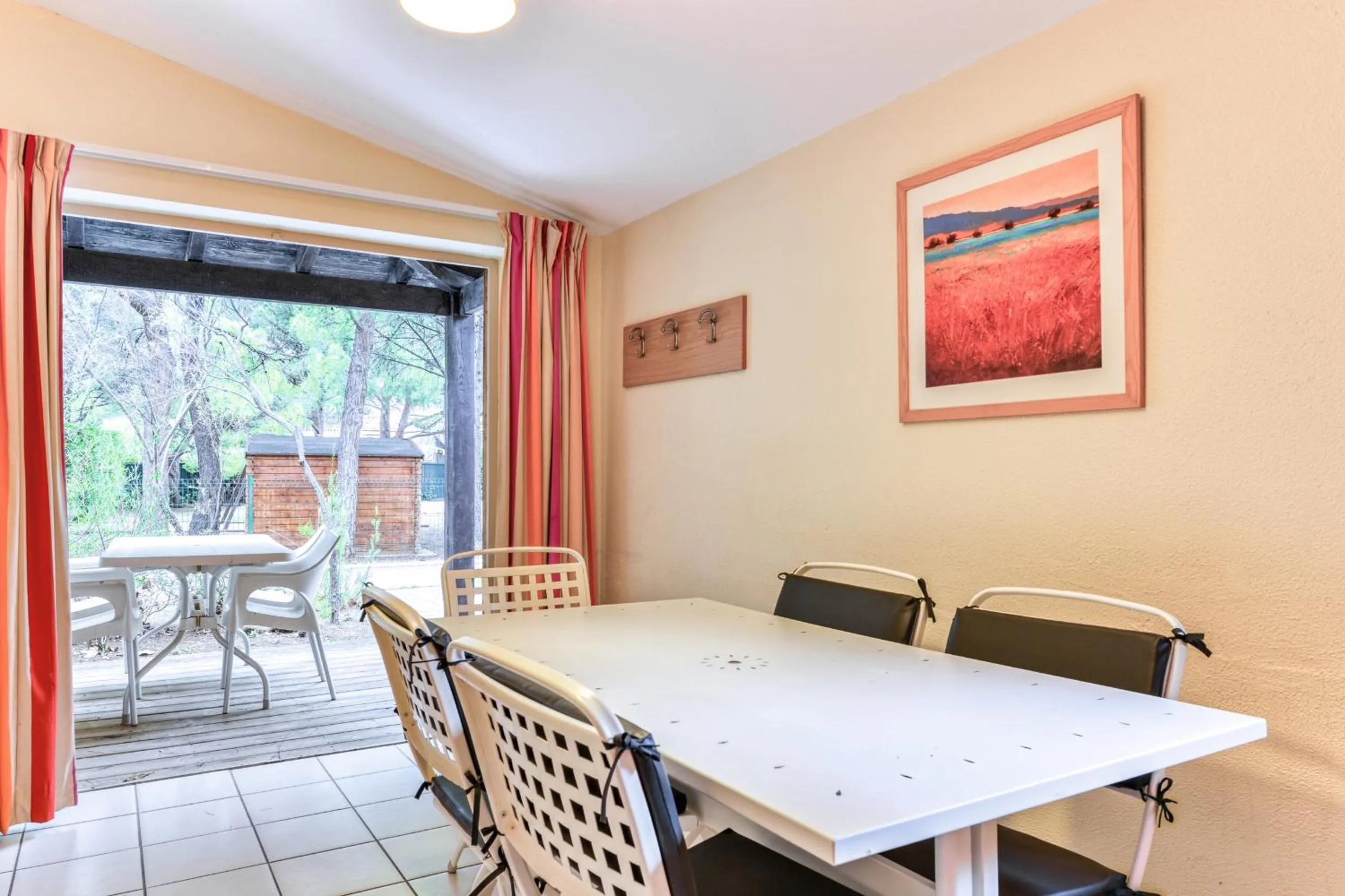 Patio in SOWELL RESIDENCES Les Lauriers Roses