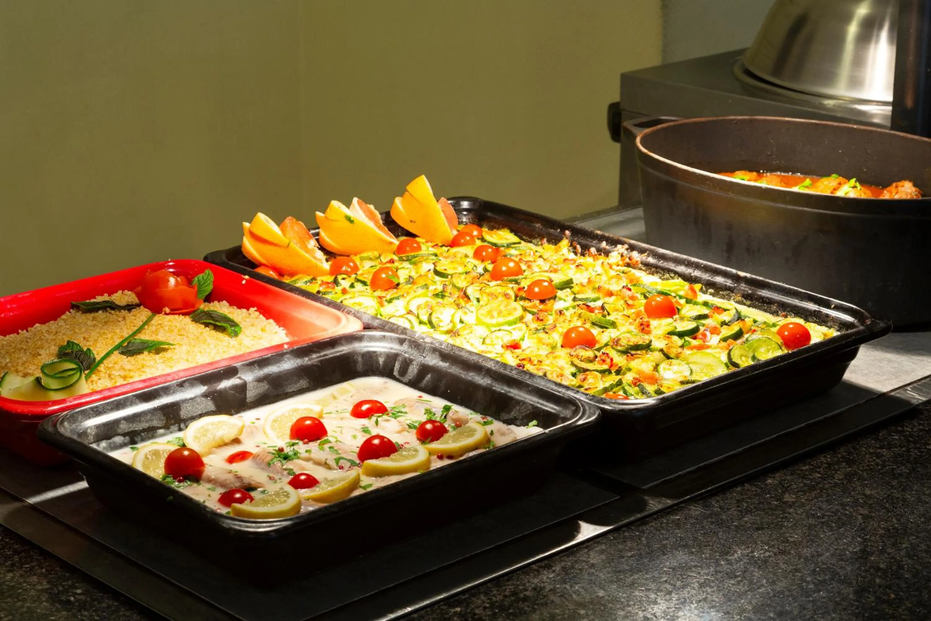 Restaurant/places to eat in SOWELL RESIDENCES Les Lauriers Roses