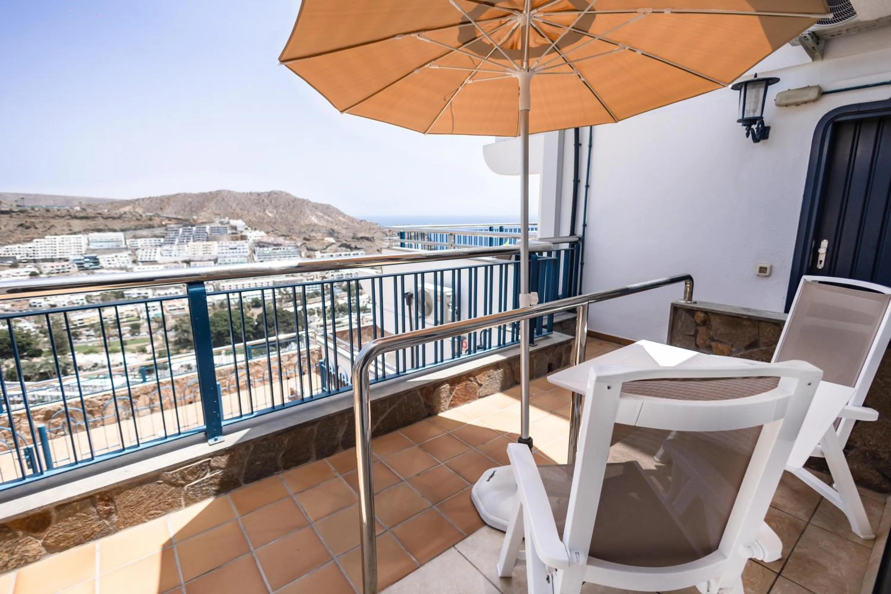 Photo of the whole room in Servatur JB - Adults Only