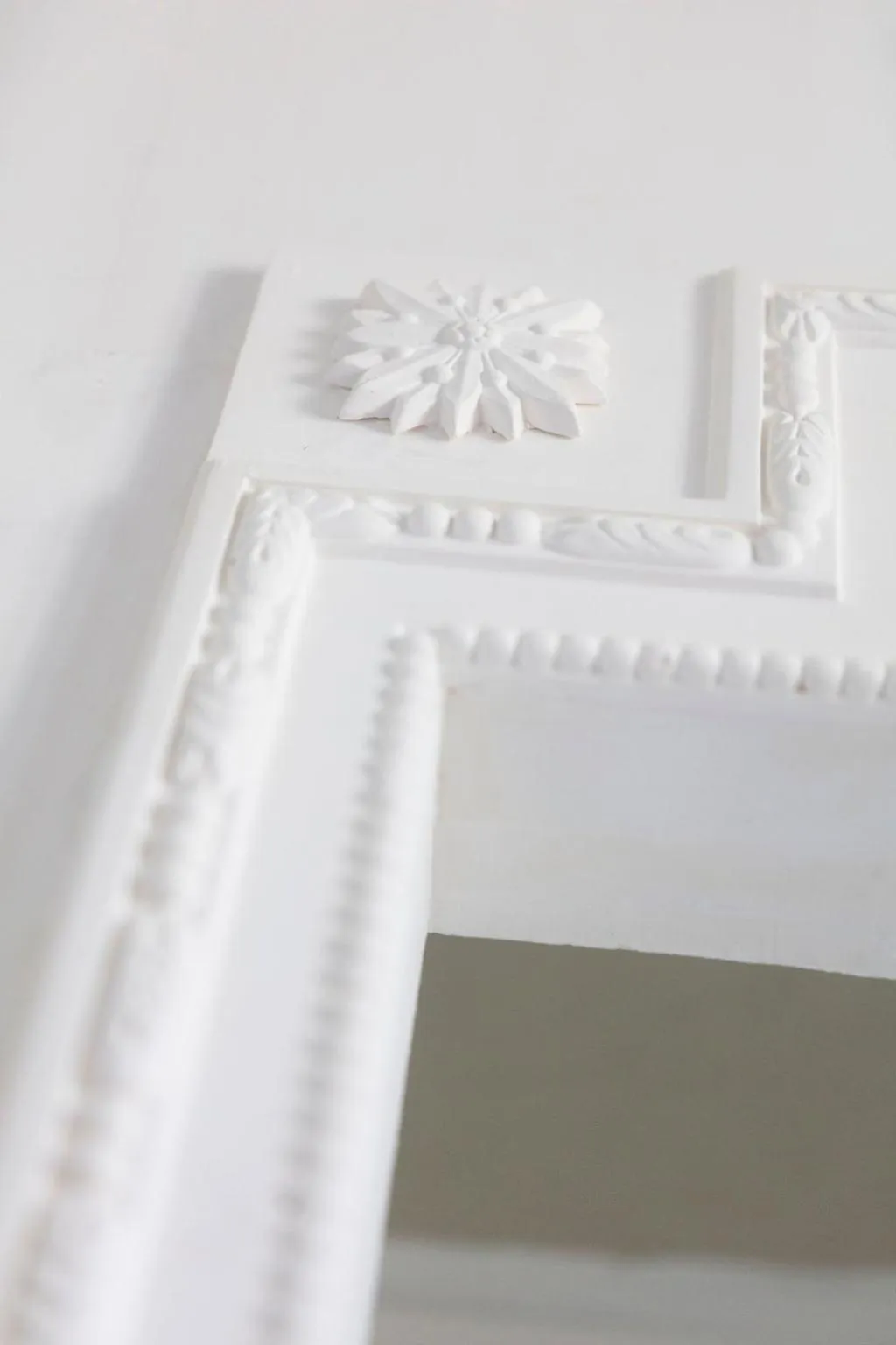 Decorative detail, Bed in Château de Collias