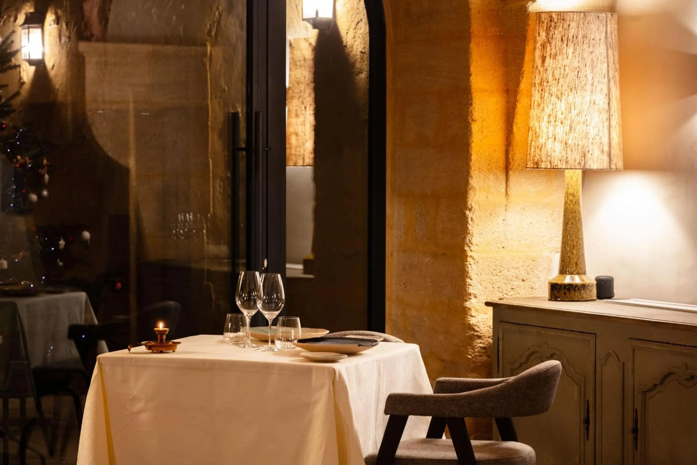 Restaurant/places to eat in Château de Collias