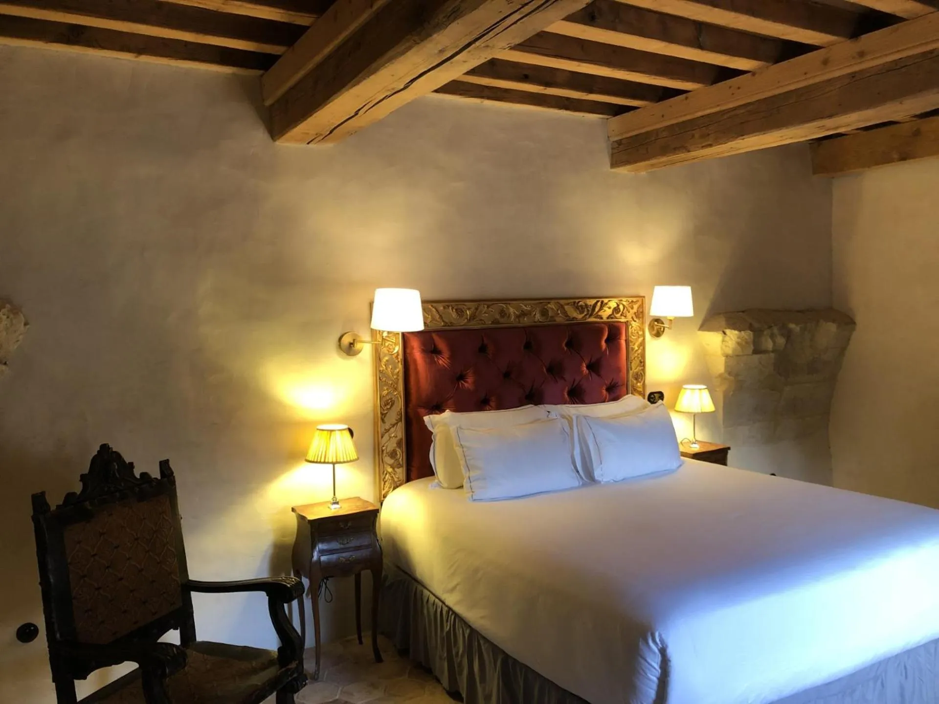 Photo of the whole room, Bed in Château de Collias - Maison de Vacances
