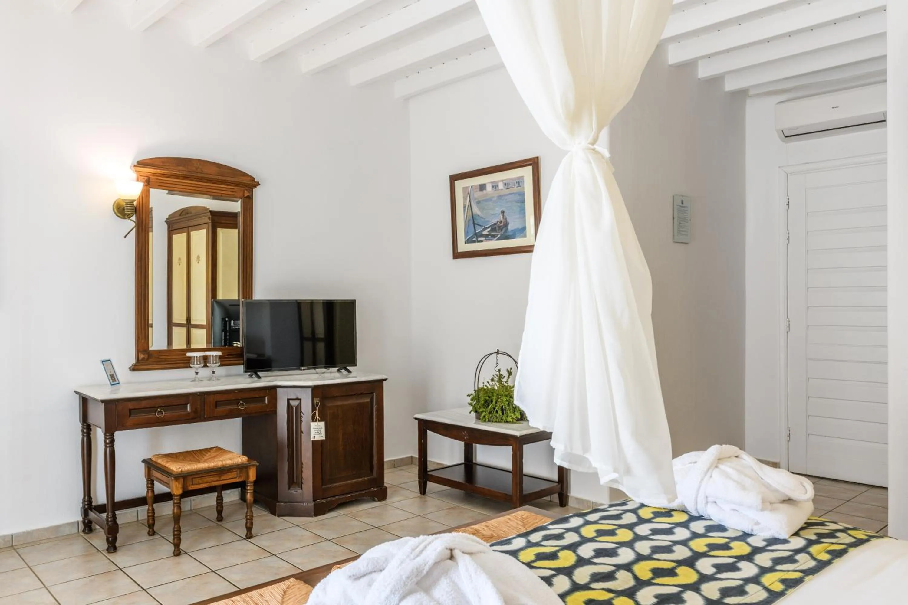 Bed in Pelican Bay Hotel