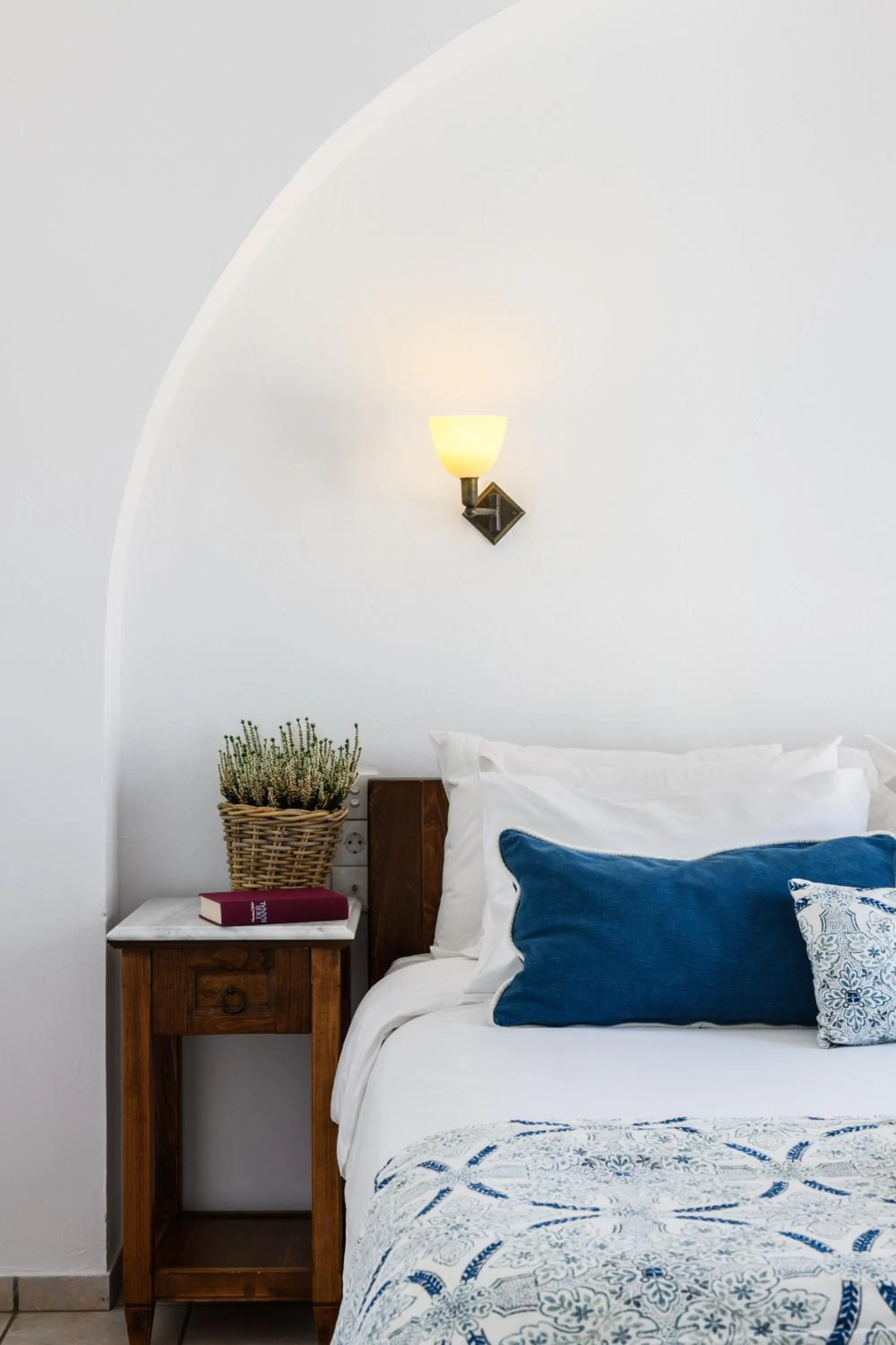 Bed in Pelican Bay Hotel