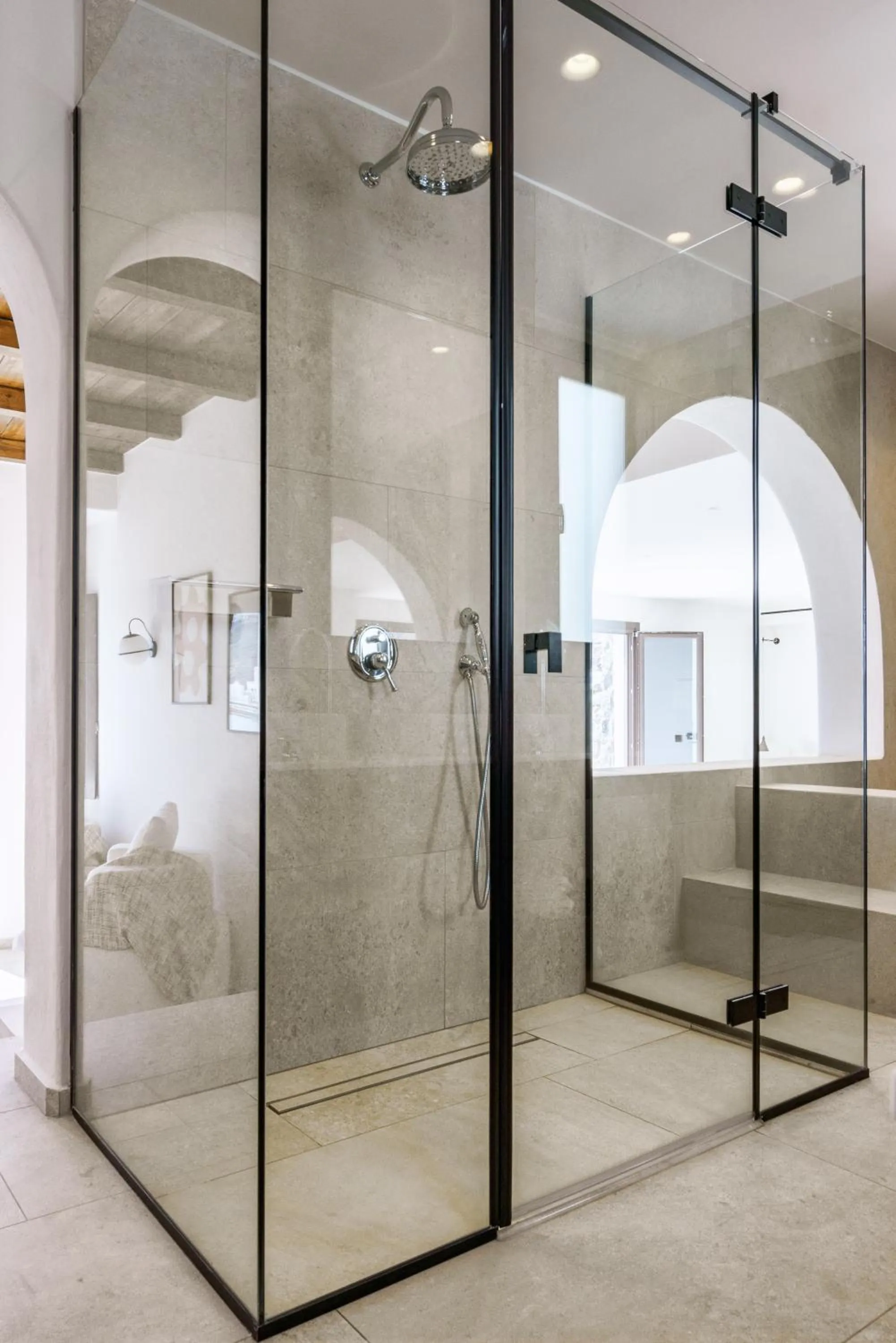 Shower in Pelican Bay Hotel