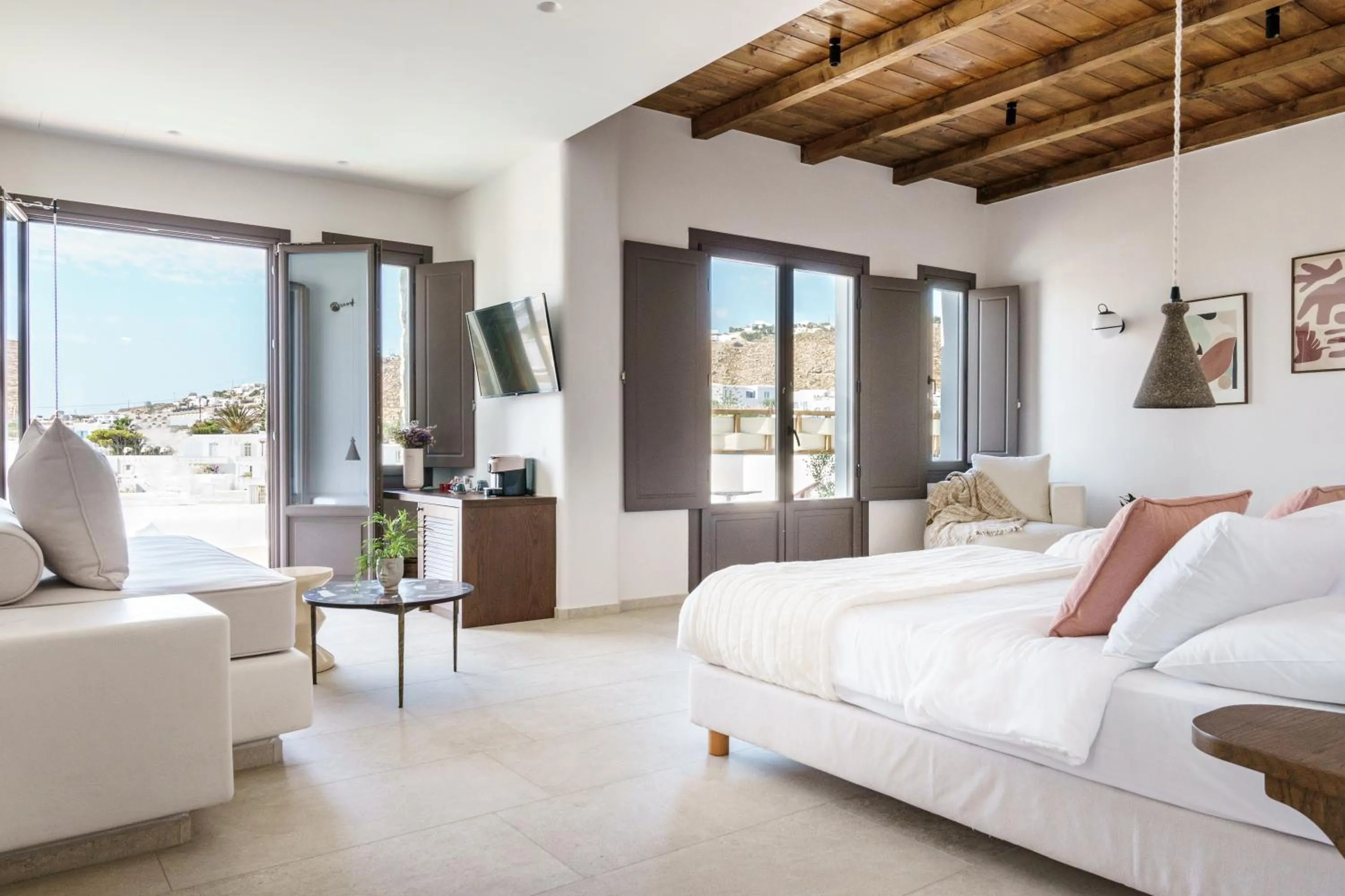 Bed in Pelican Bay Hotel