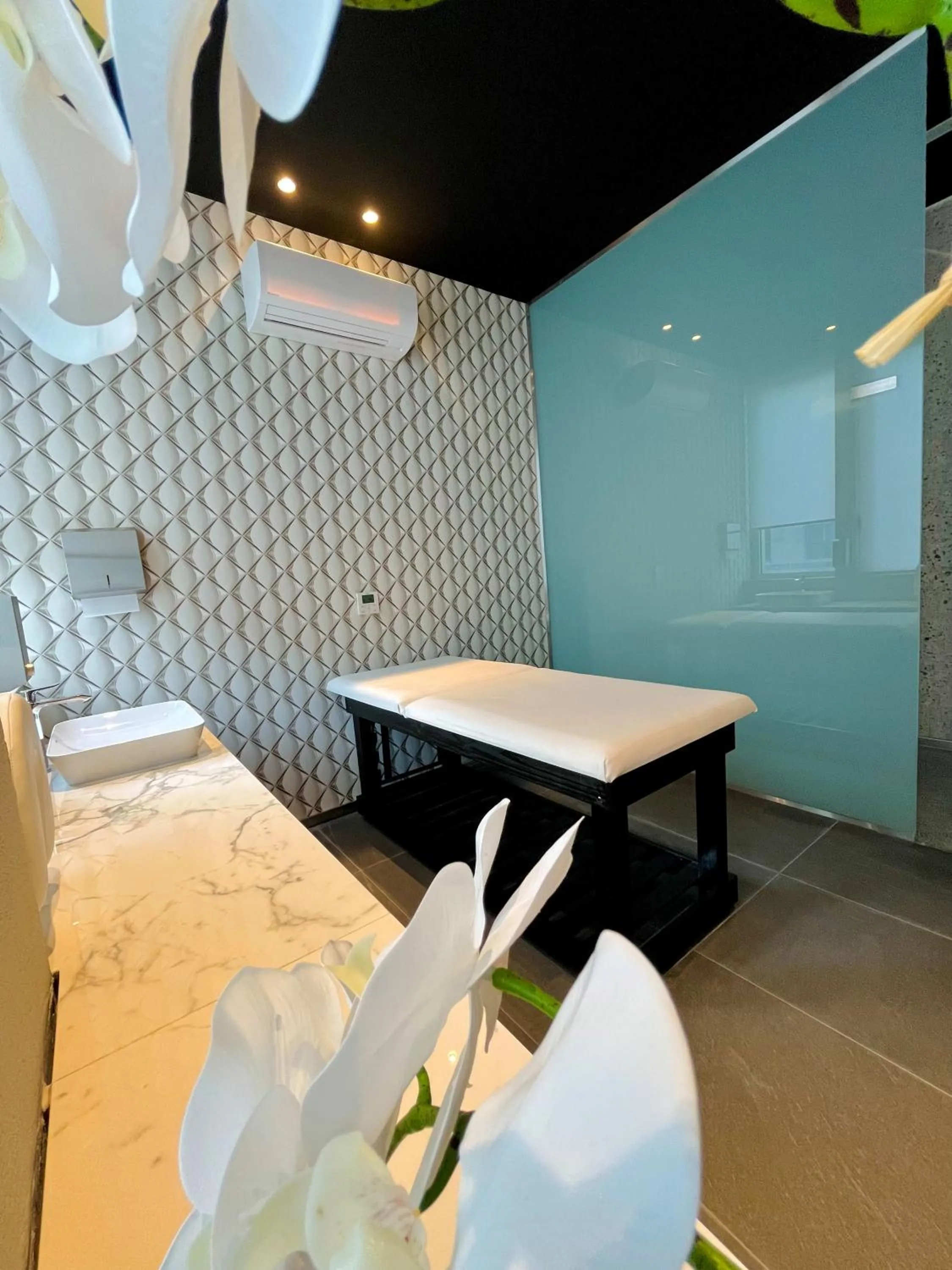 Spa and wellness centre/facilities, Bed in Almarena Puerto Retiro Affiliated by Melia