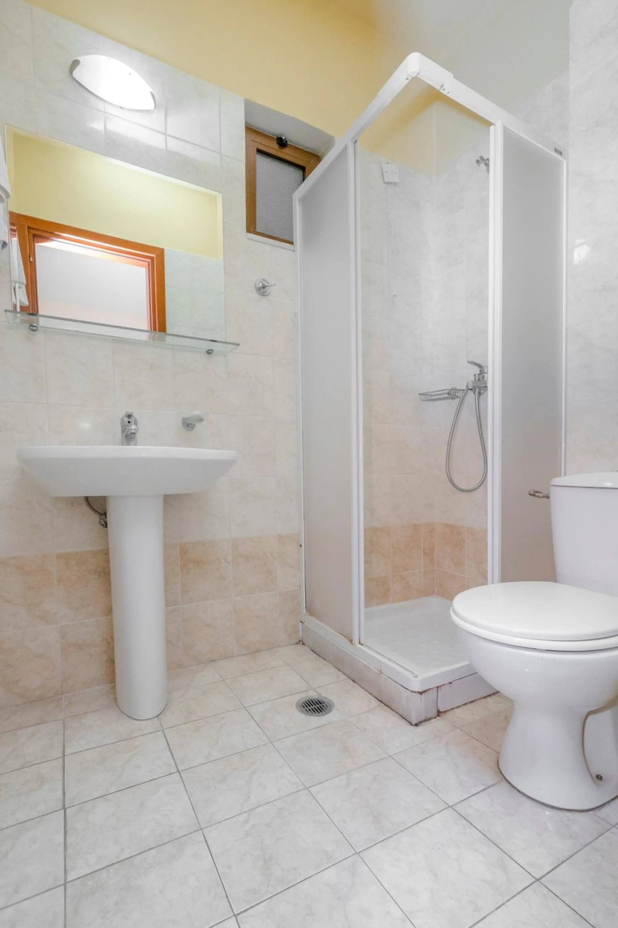 Shower in Alea Hotel Apartments