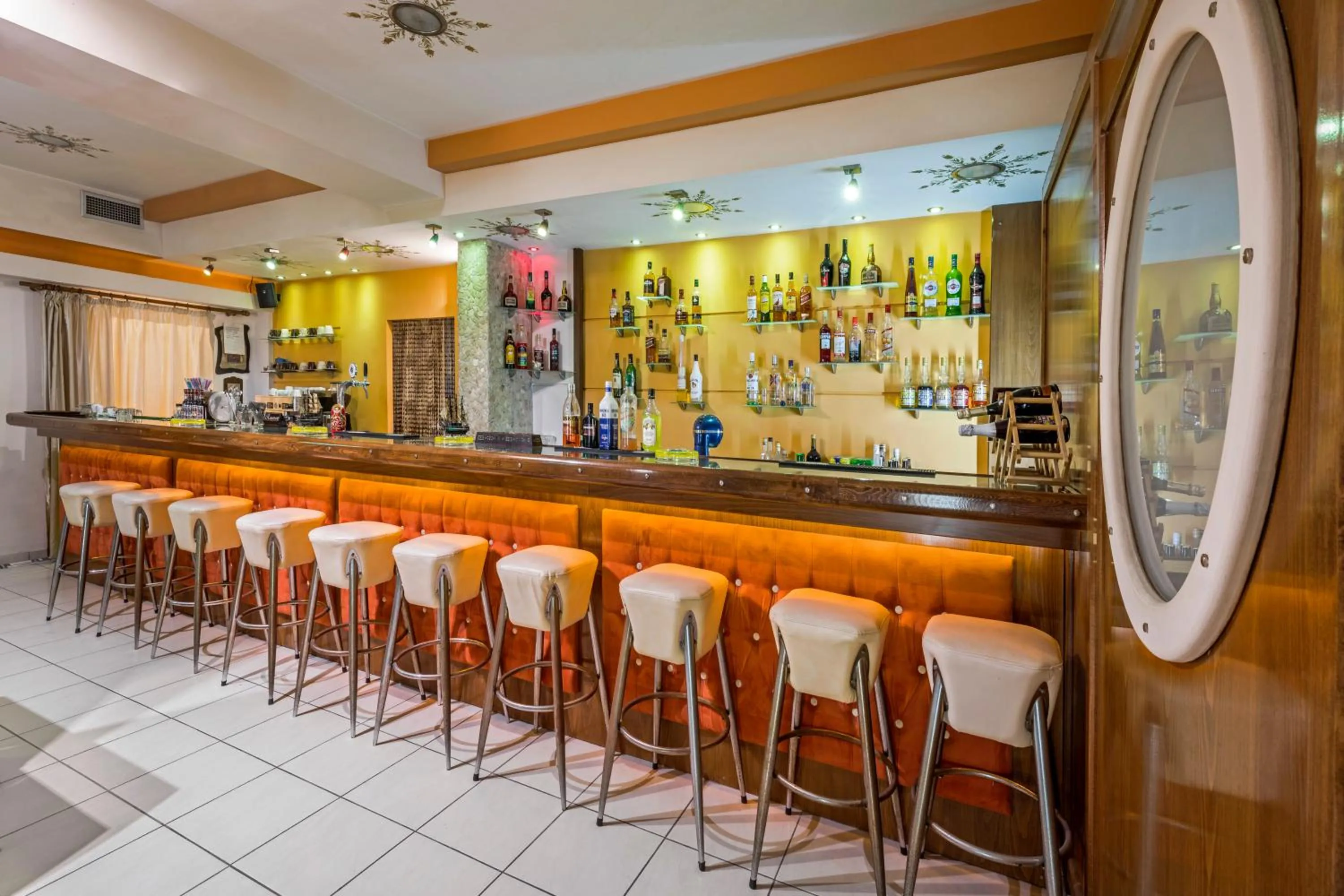 Lounge or bar in Alea Hotel Apartments