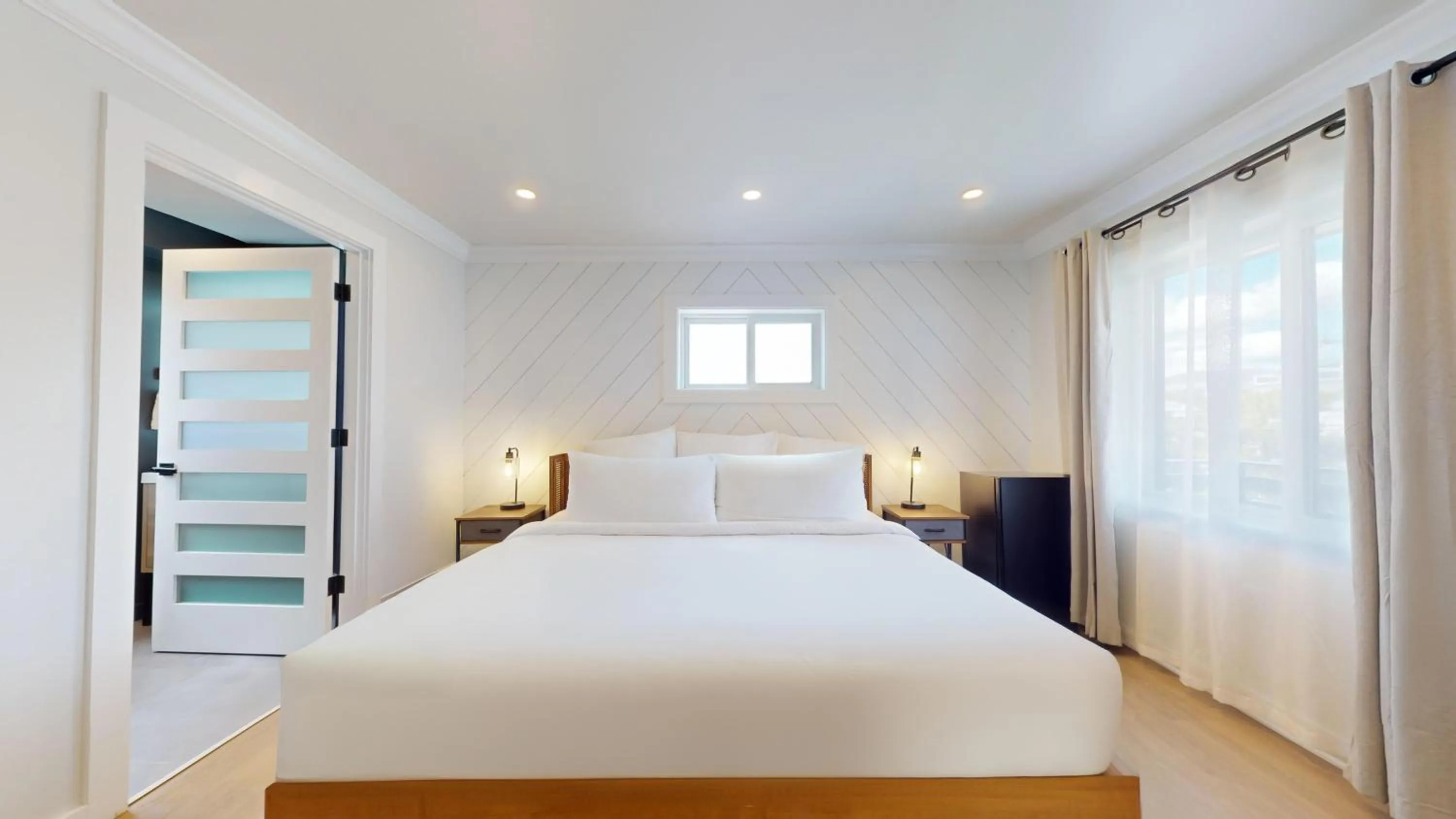 Bed in The Surf Club